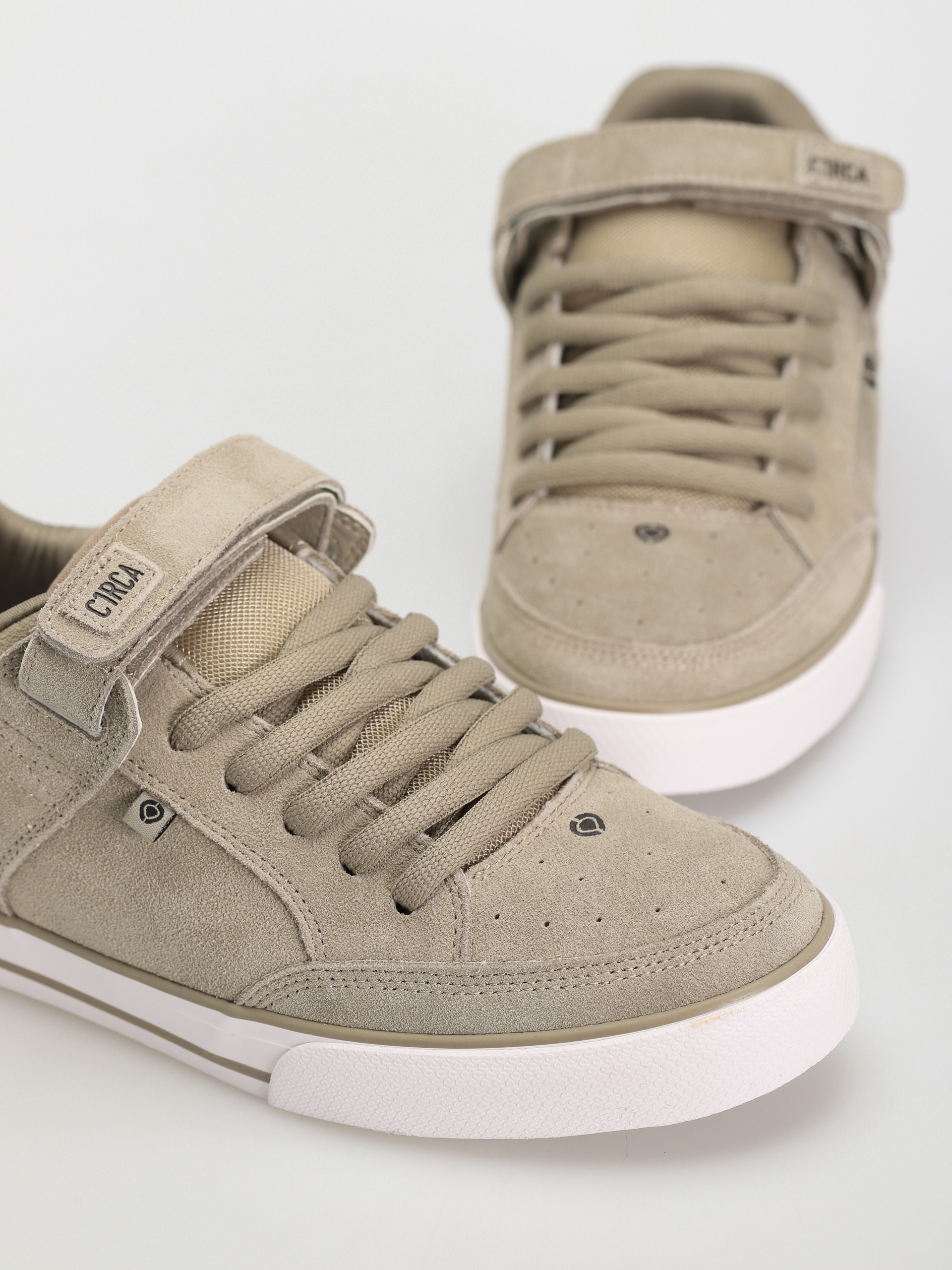Circa 205 Vulc Shoes (silver sage/white)