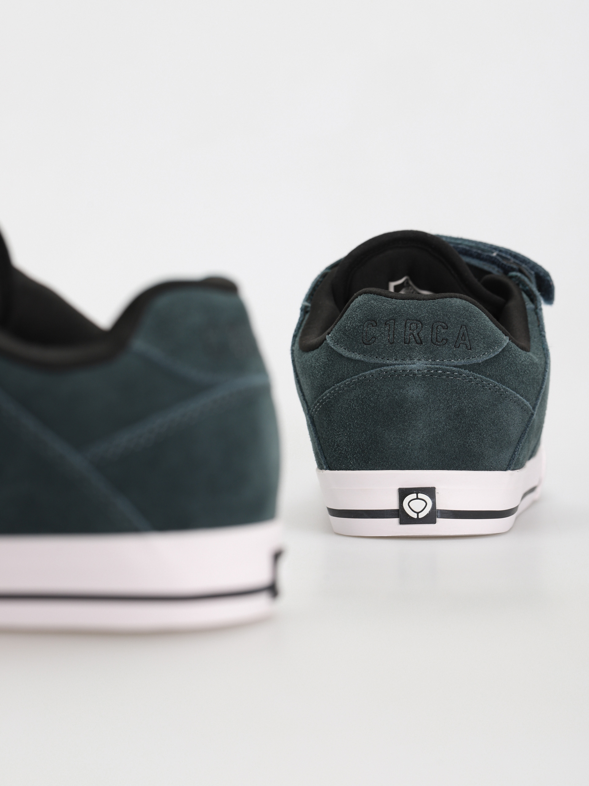 Circa 205 Vulc Shoes (atlantic deep/black/white)