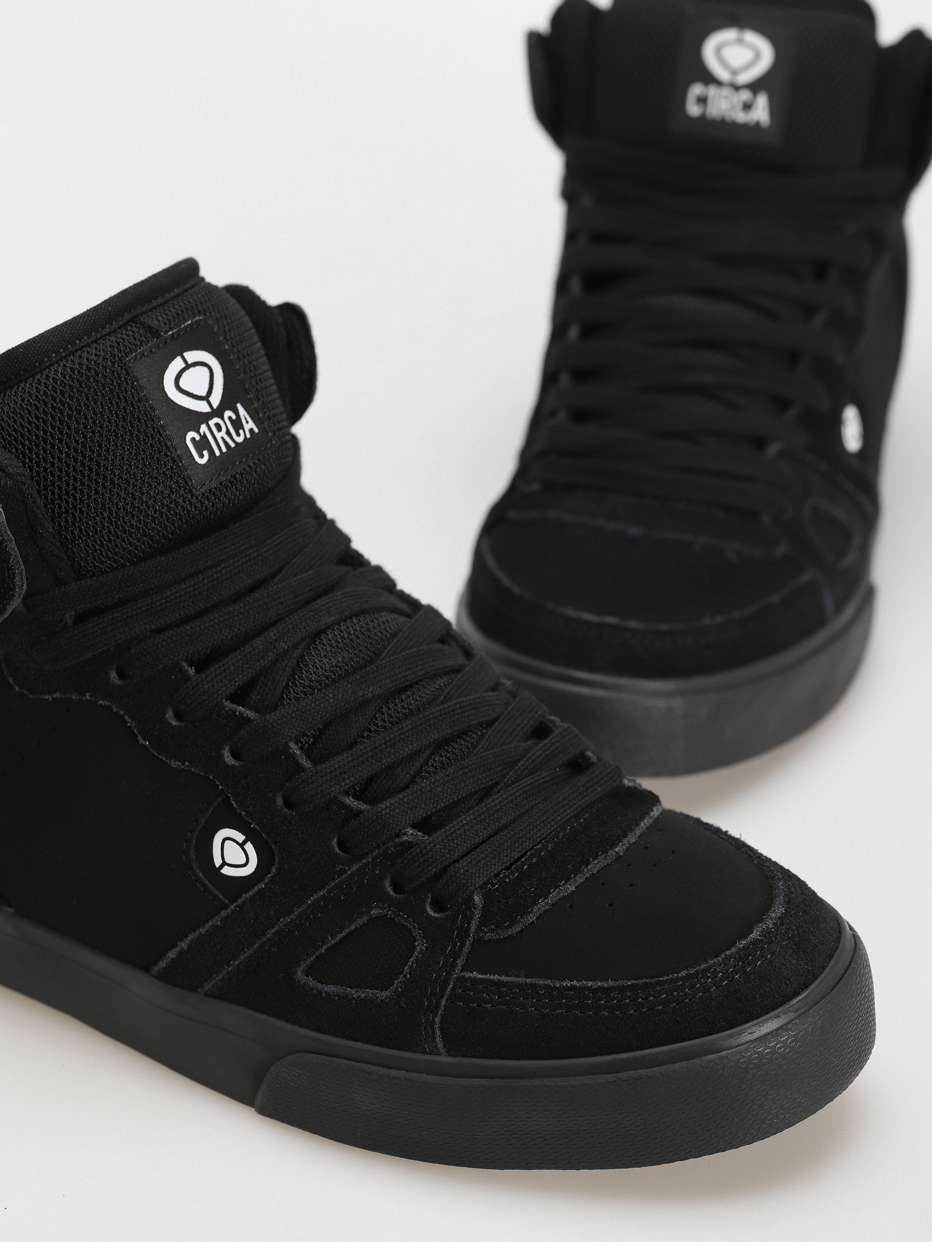 Circa 99 Vulc Hi Shoes (black/black)