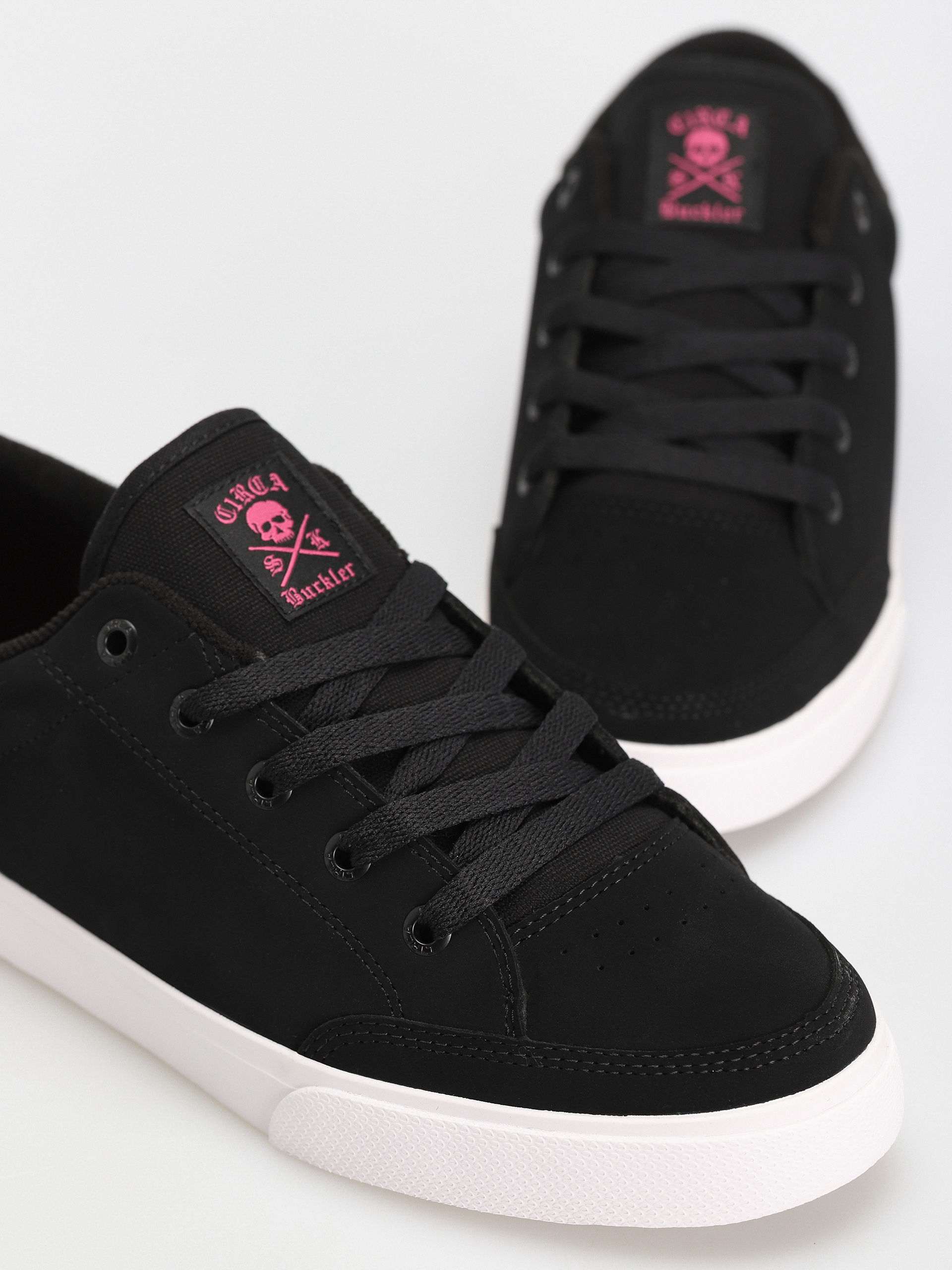 Circa Buckler Sk Schuhe (black/fuchsia/white)
