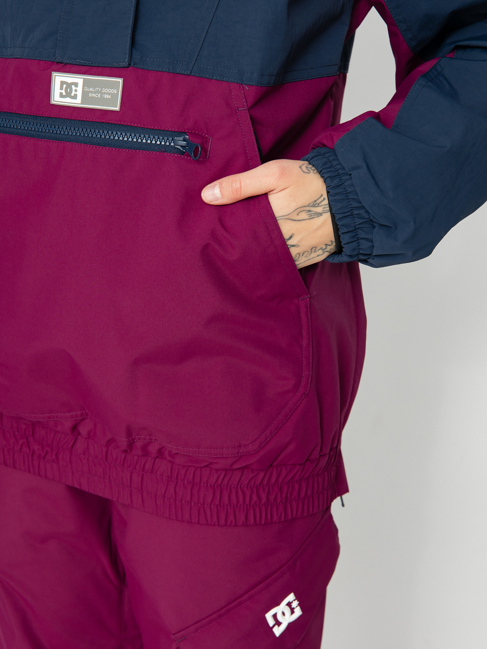 Womens DC Chalet Snowboard jacket (dress blues)