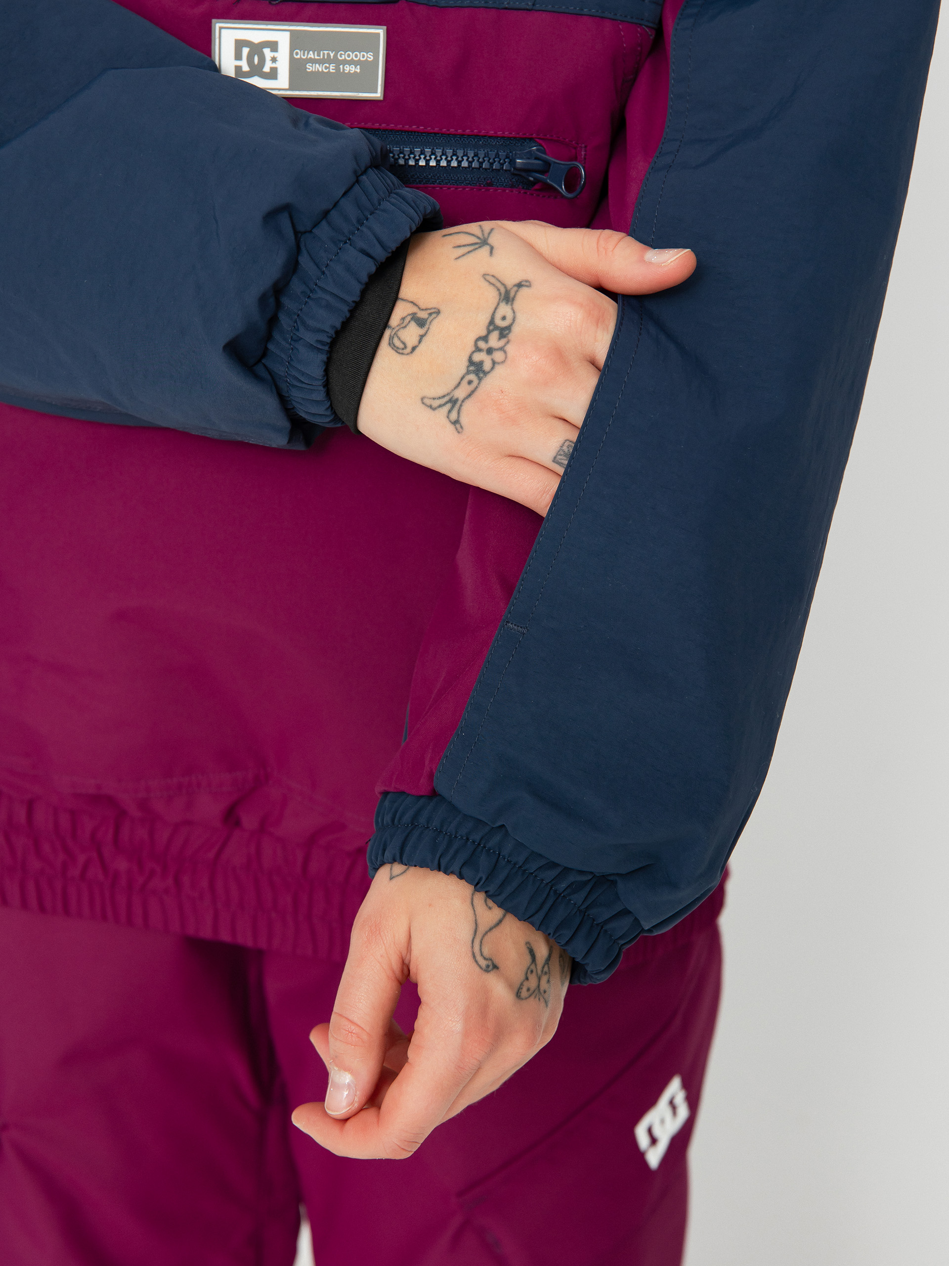 Womens DC Chalet Snowboard jacket (dress blues)