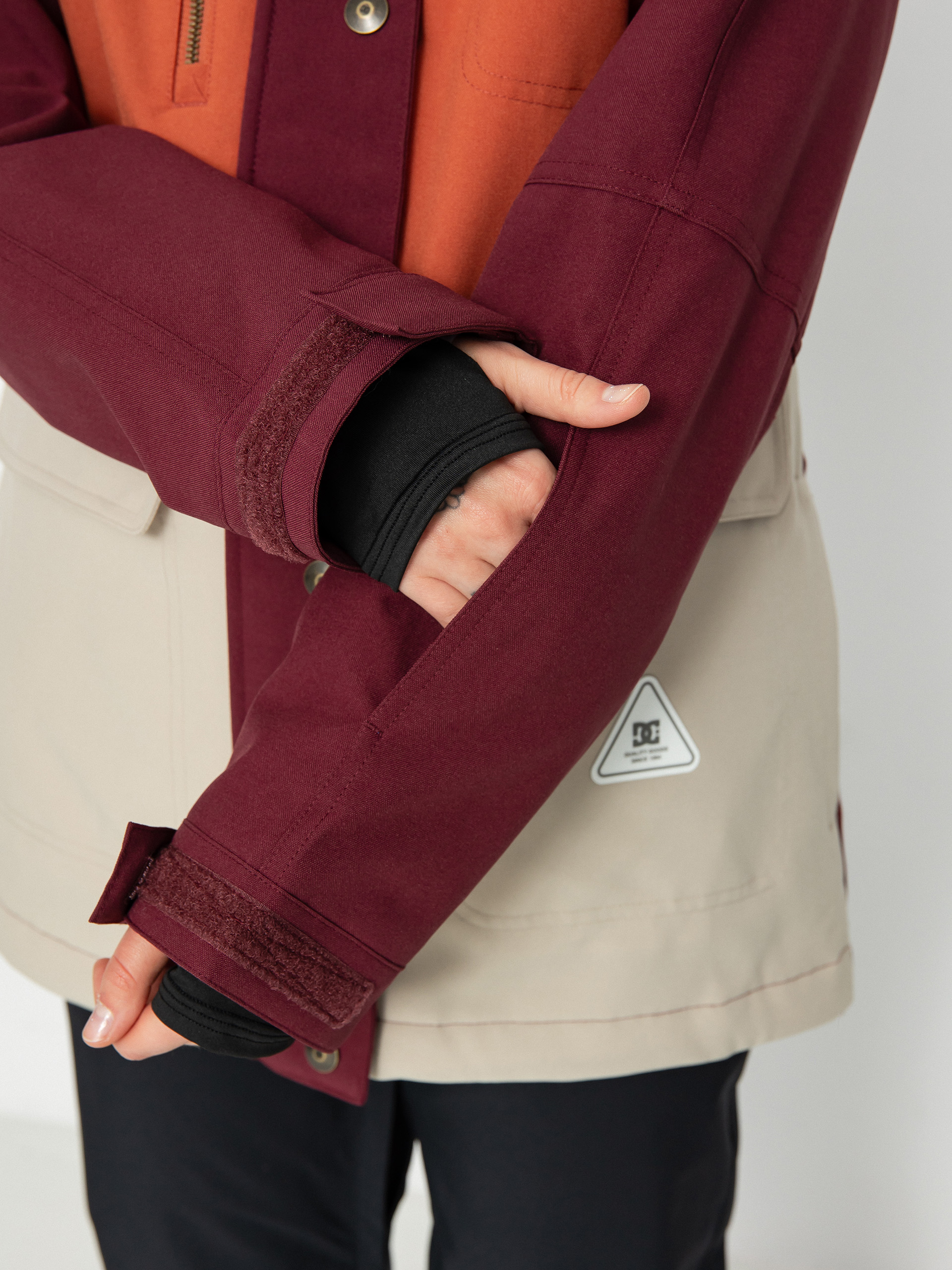 Damen DC Liberate Snowboardjacke (tawny port)