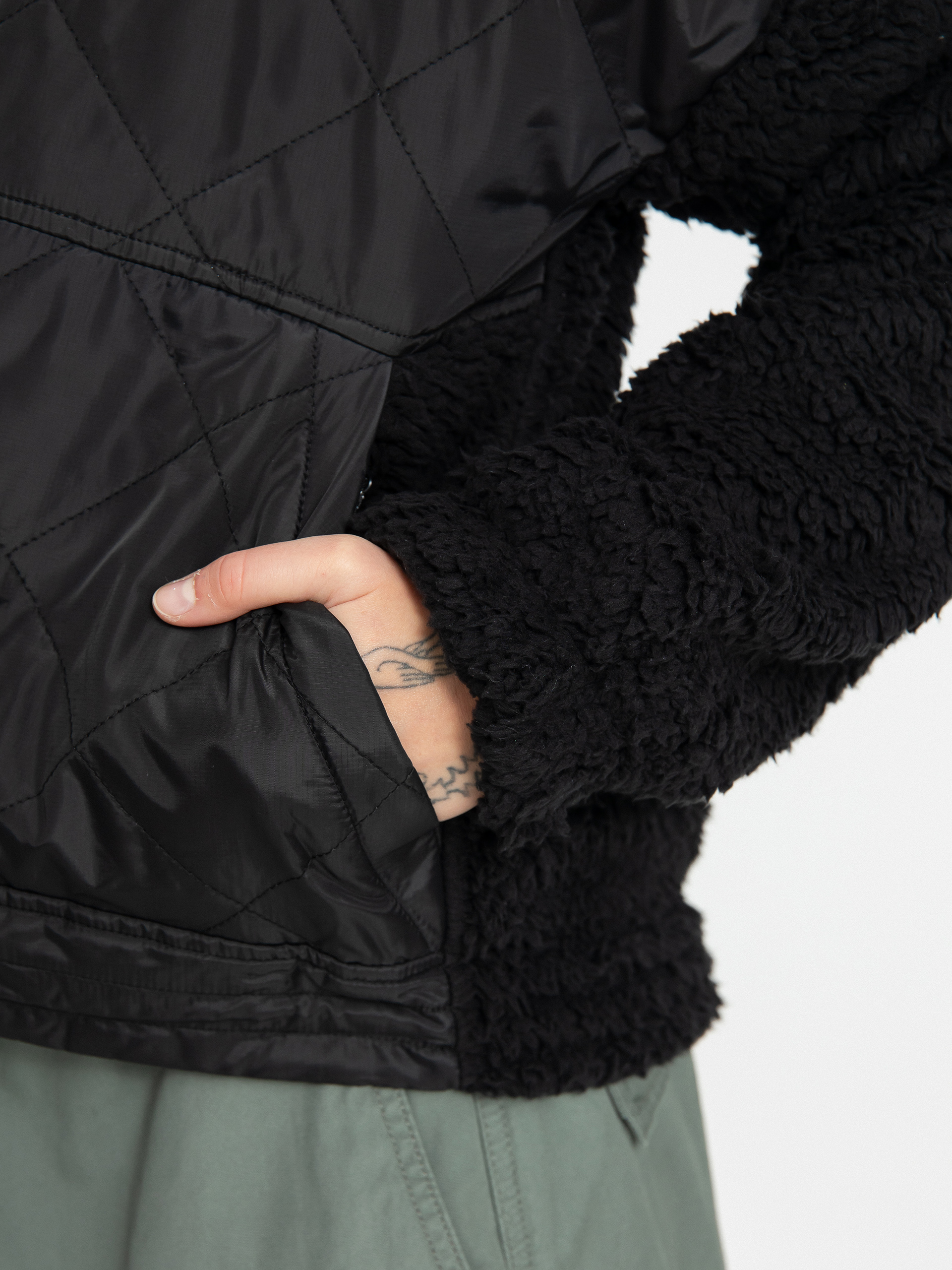 Volcom snowboardowa Ferron Pullover Jacket Wmn (black)