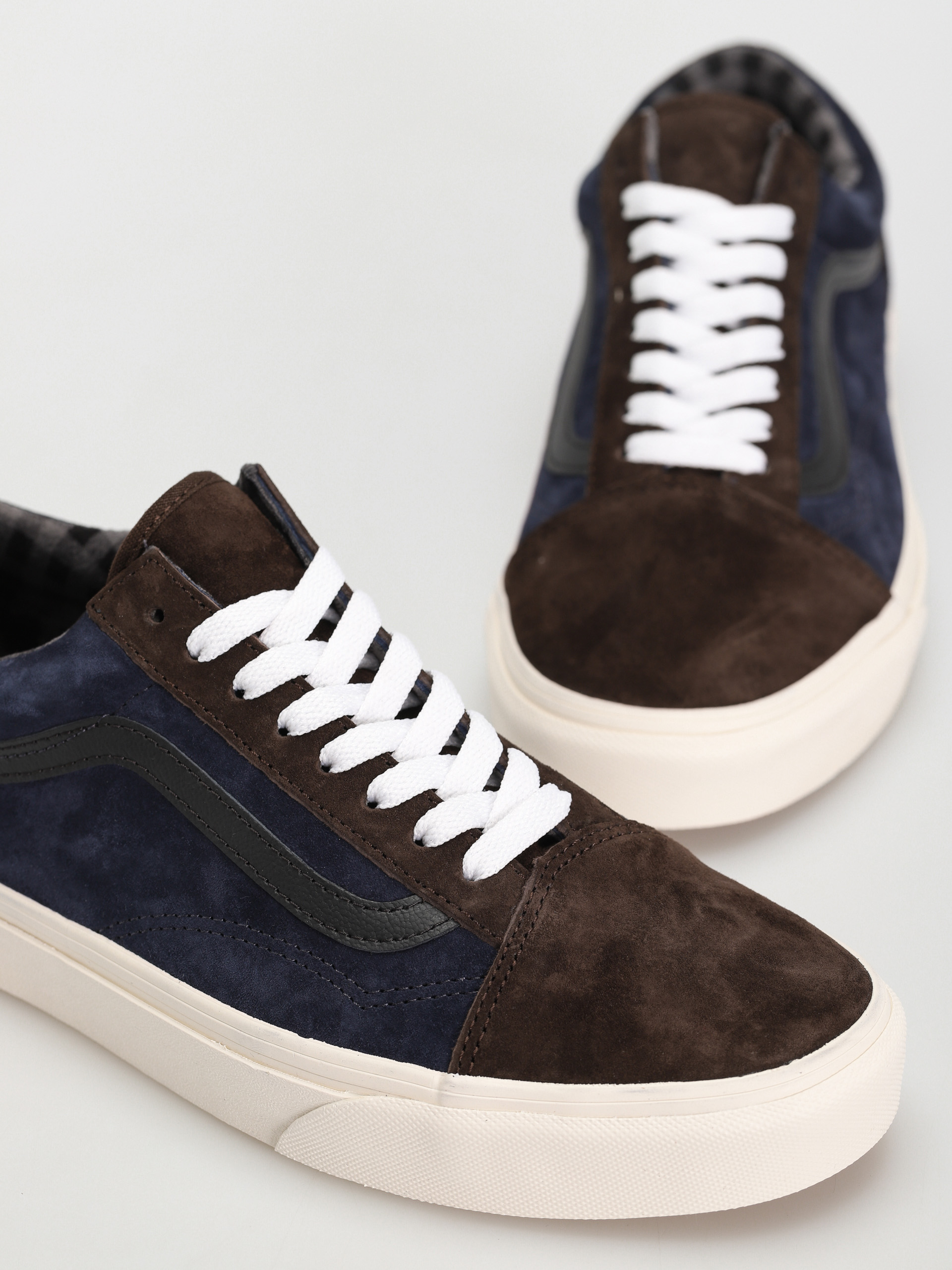 Vans Old Skool Shoes (pig suede plaid brown/navy)