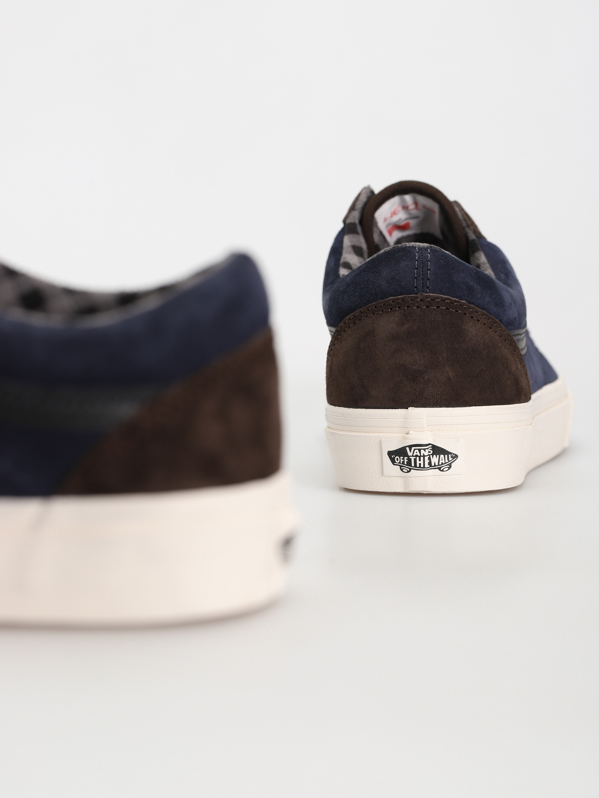 Vans Old Skool Shoes (pig suede plaid brown/navy)