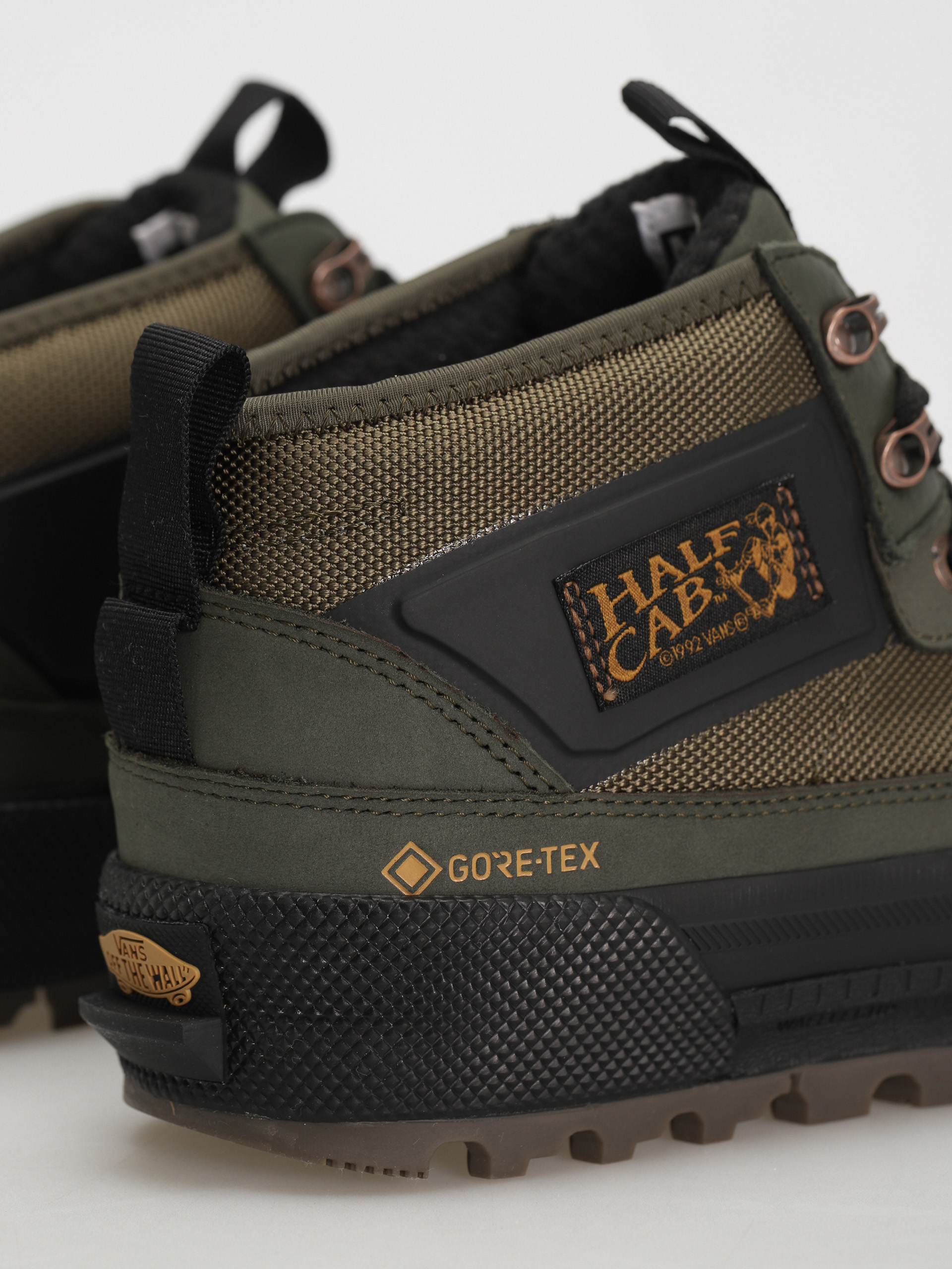 Vans Half Cab Gore Tex MTE 3 Shoes (grape leaf/black)