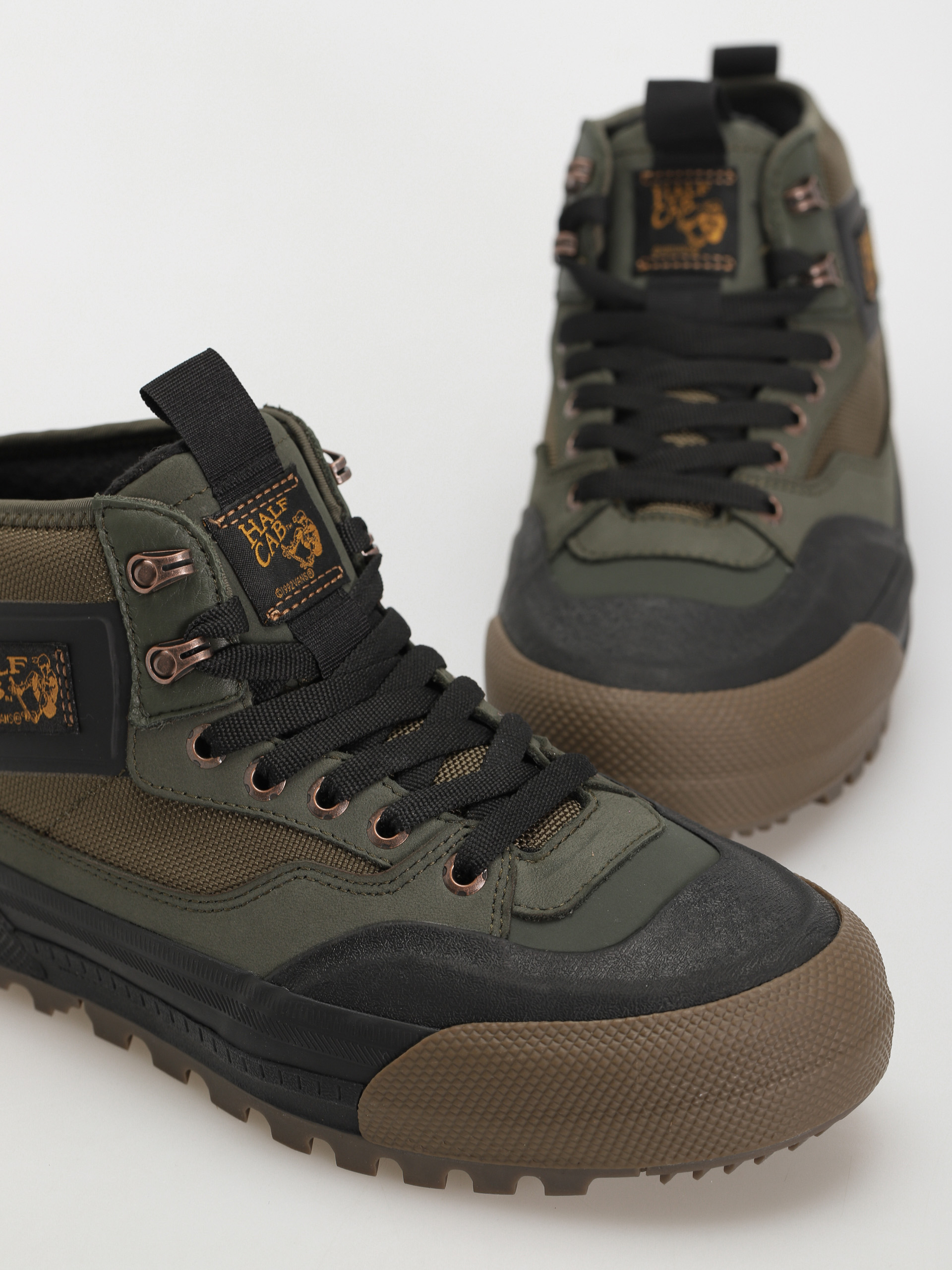 Vans Half Cab Gore Tex MTE 3 Shoes (grape leaf/black)