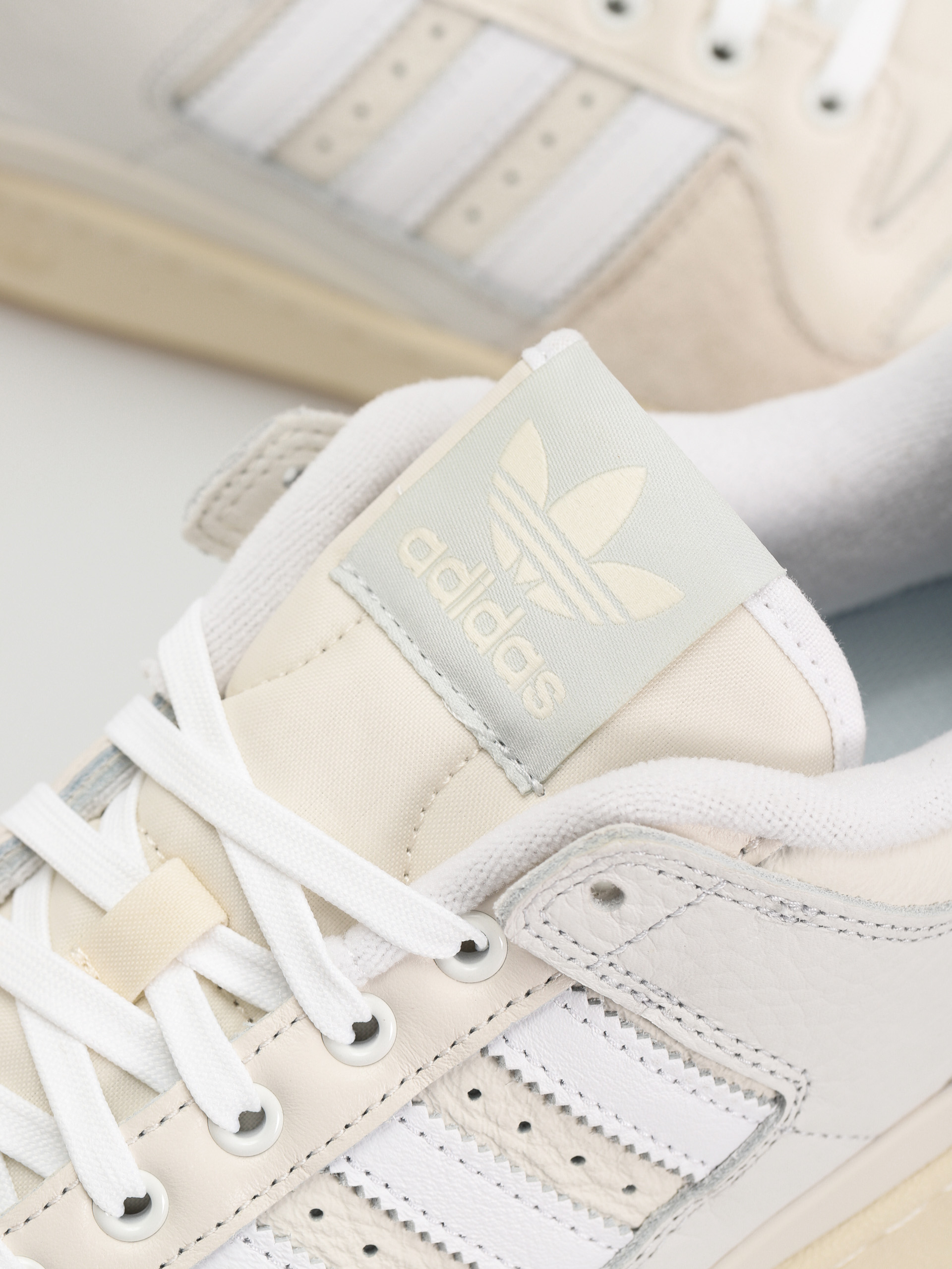 adidas Forum 84 Low ADV Shoes (cwhite/ftwwht/clowhi)