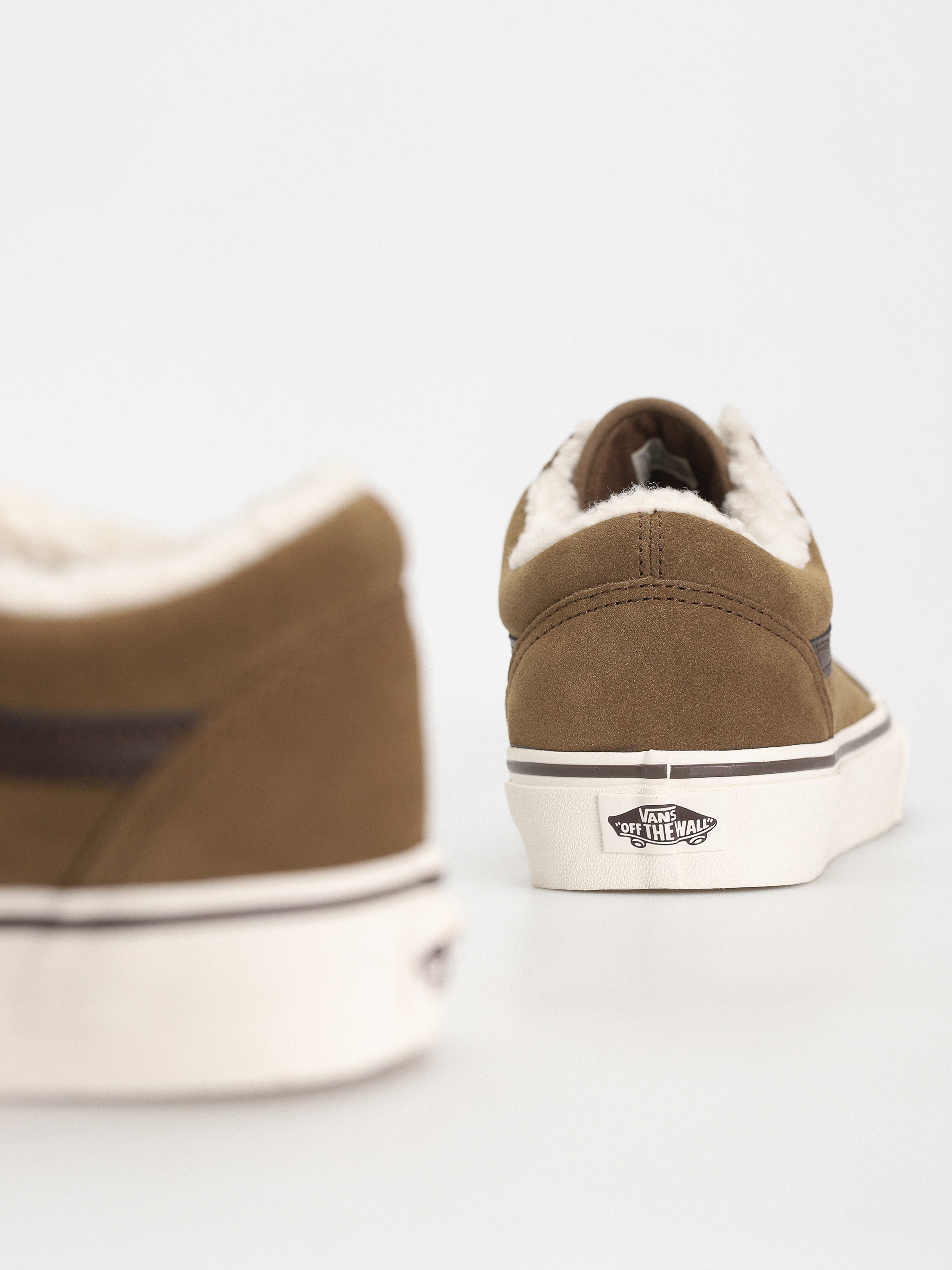 Vans Old Skool Shoes (sherpa kangaroo)