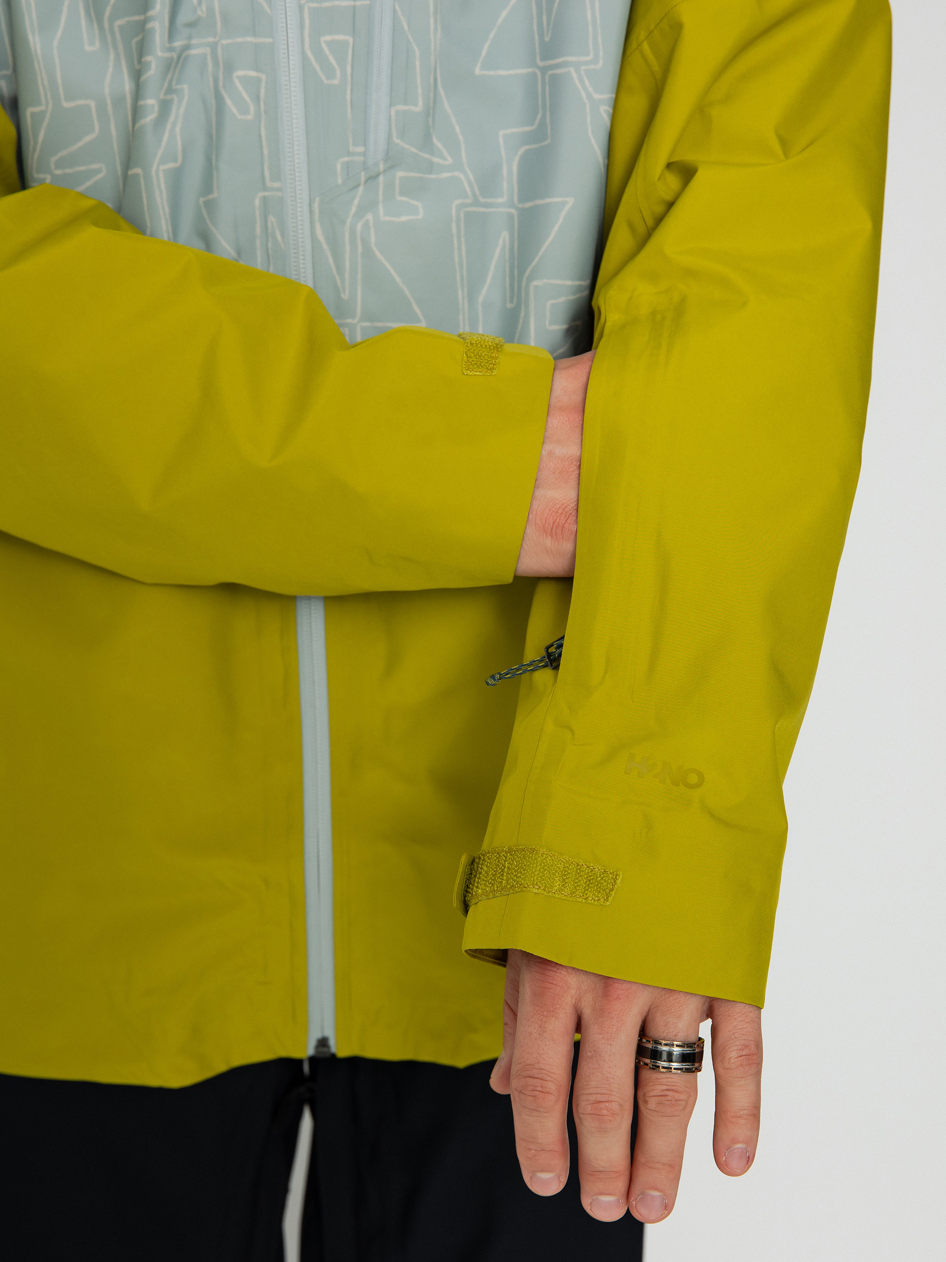 Herren Patagonia Powder Town Snowboardjacke (passage/sleet green)