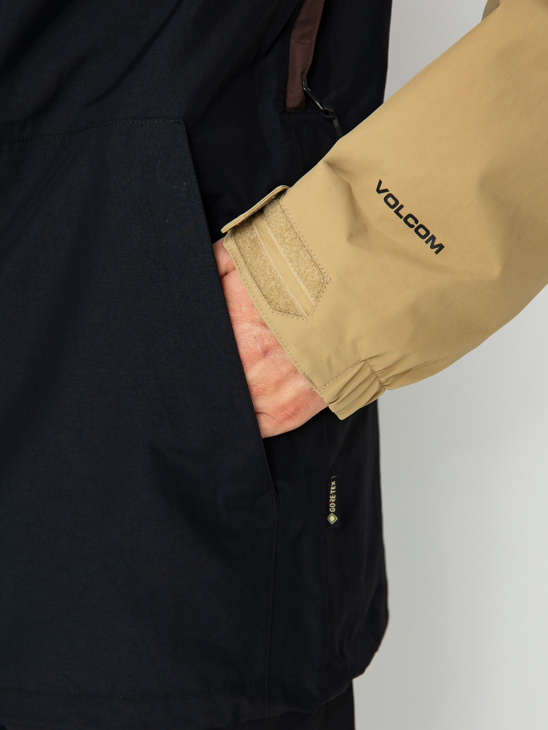 Mens Volcom L Gore Tex Snowboard jacket (brown)