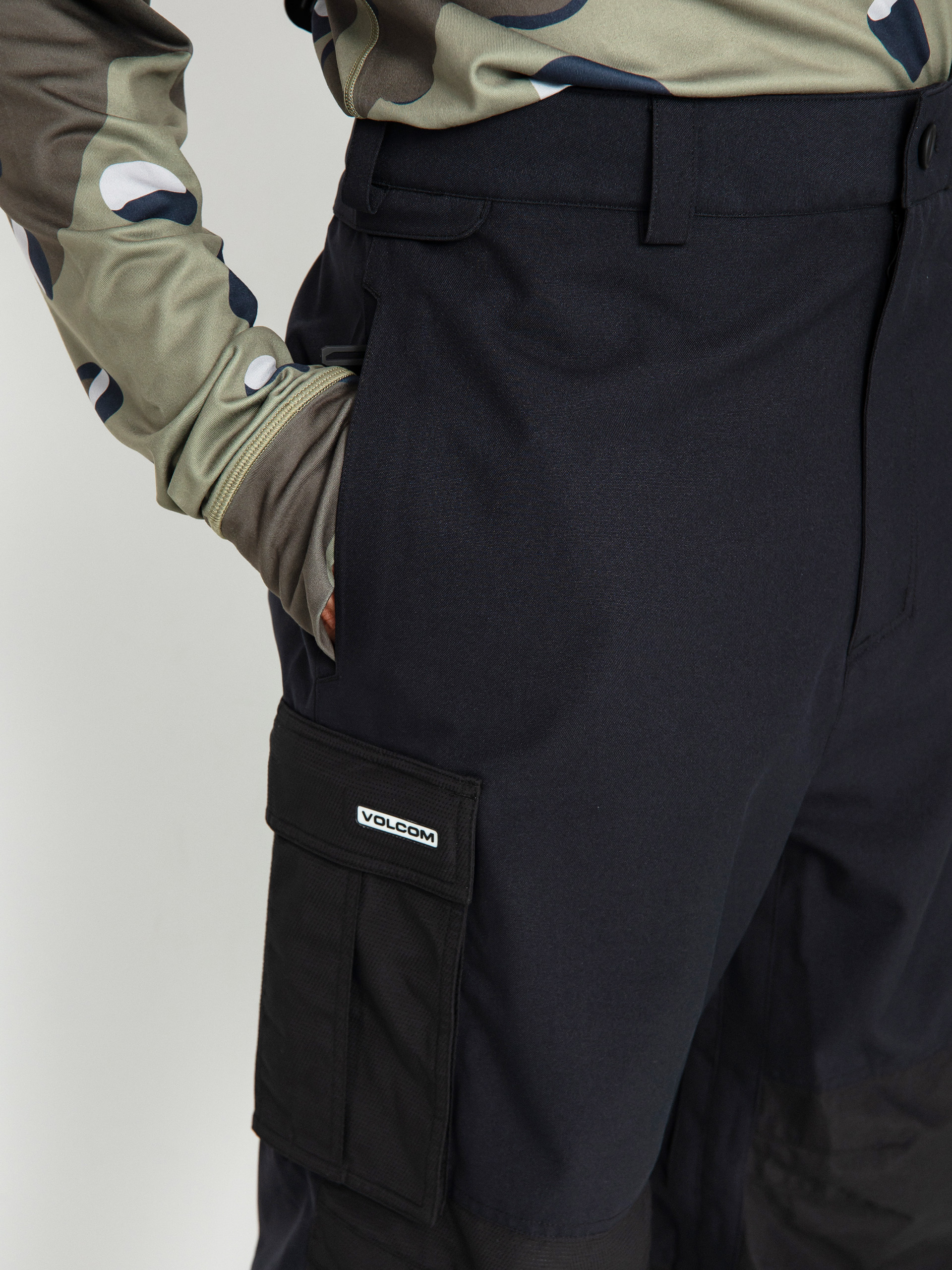 Mens Volcom Nwrk Baggy Snowboard pants (black)
