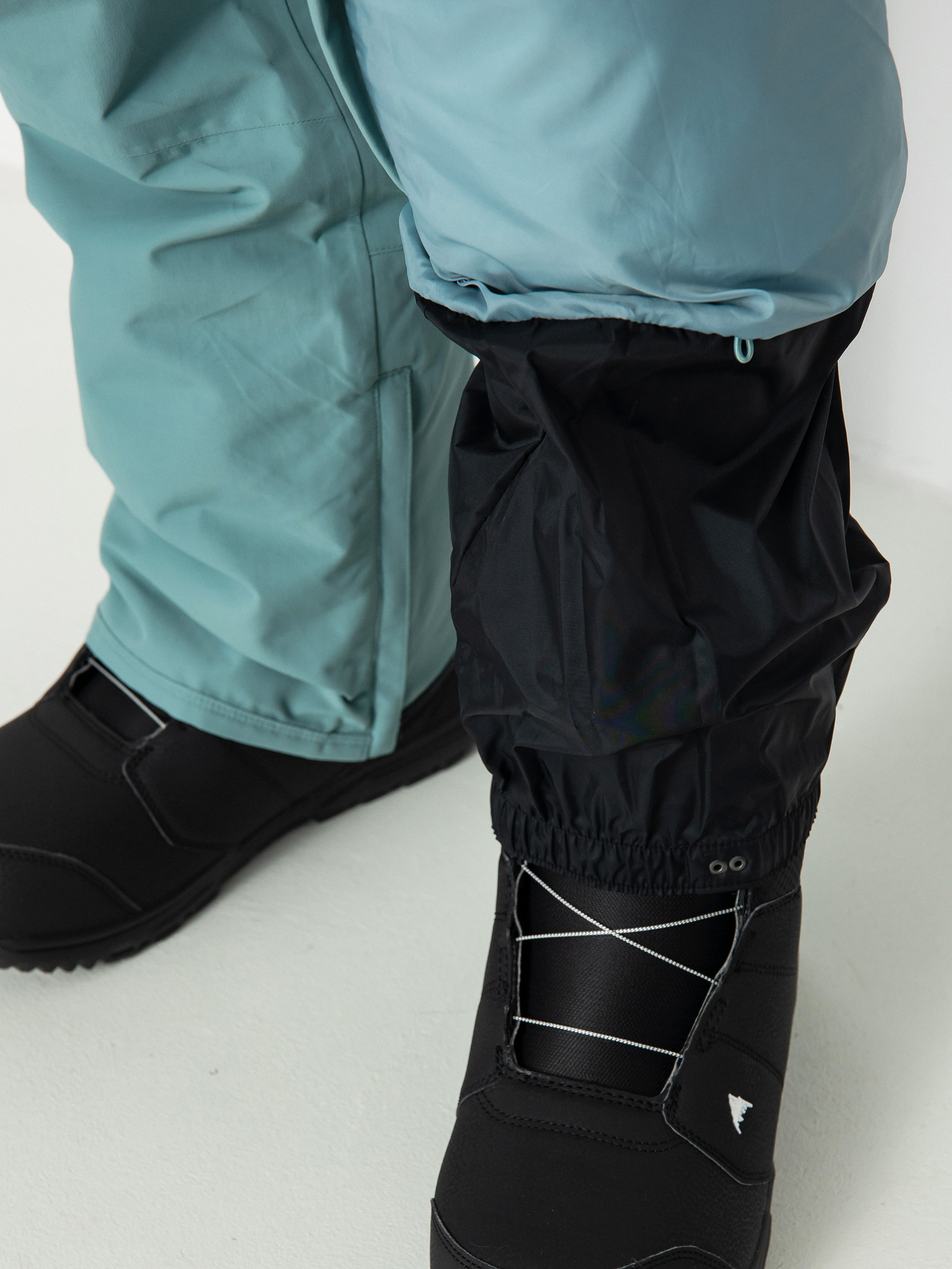 Herren Burton Covert 2.0 Snowboardhose (rock lichen)