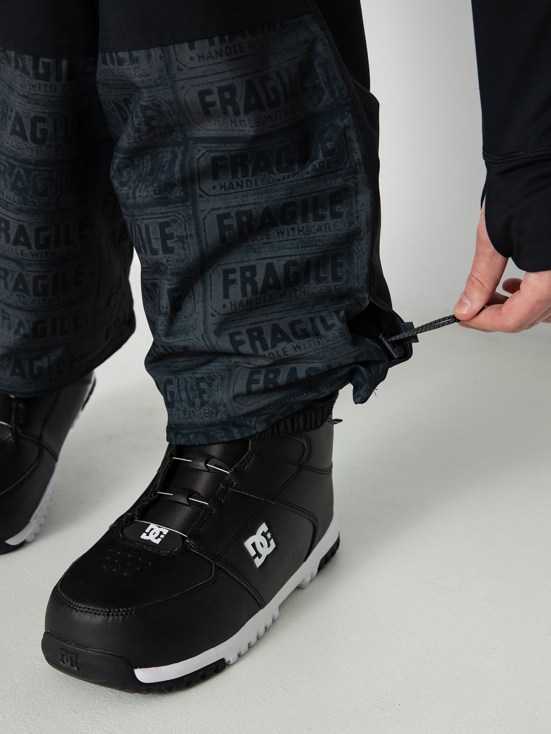 Mens DC Aw Shadow Bib Snowboard pants (black fragile)