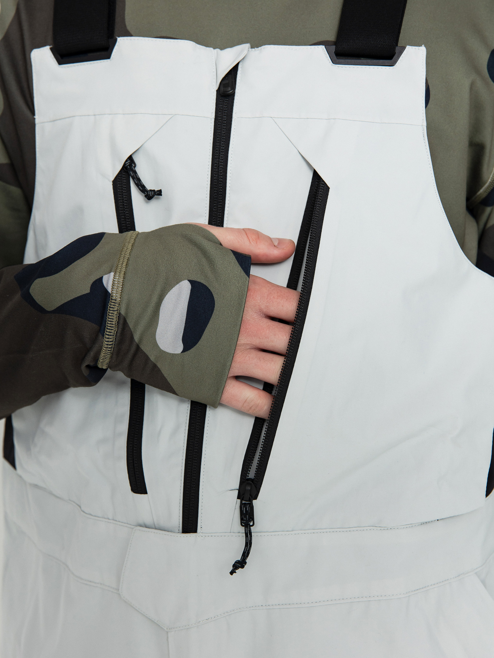 Mens Burton Ak Gore Tex Cyclic Bib Snowboard pants (gray cloud)