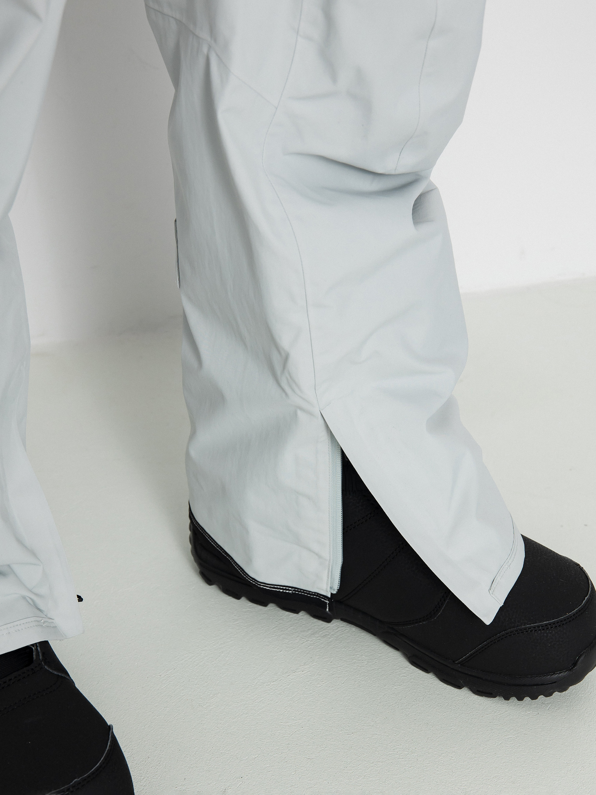 Mens Burton Ak Gore Tex Cyclic Bib Snowboard pants (gray cloud)