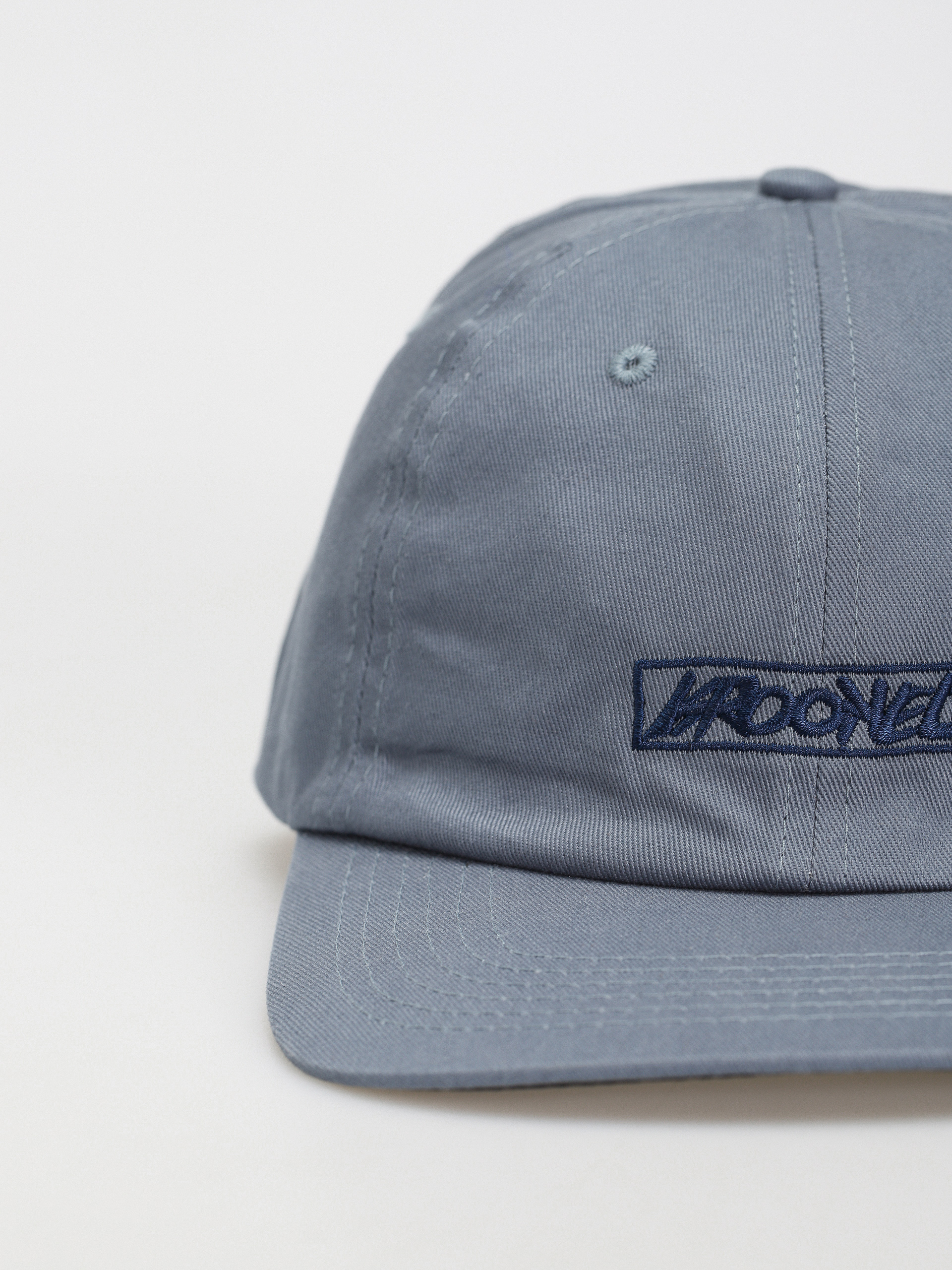 Krooked Adj Moonsmile Scrpt Strapback Cap (blue)