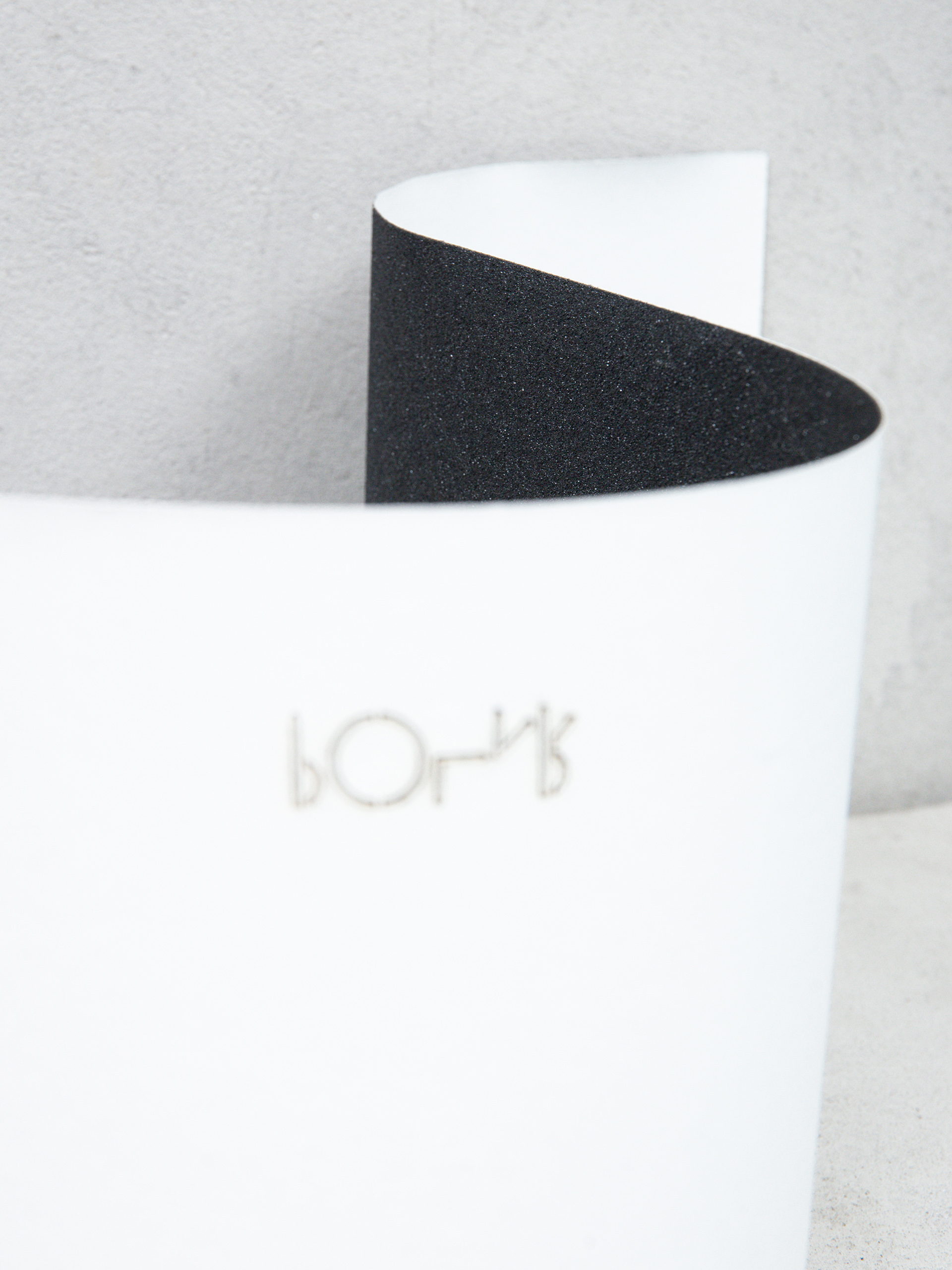 Polar Skate Vertical Polar Script Grip (black)