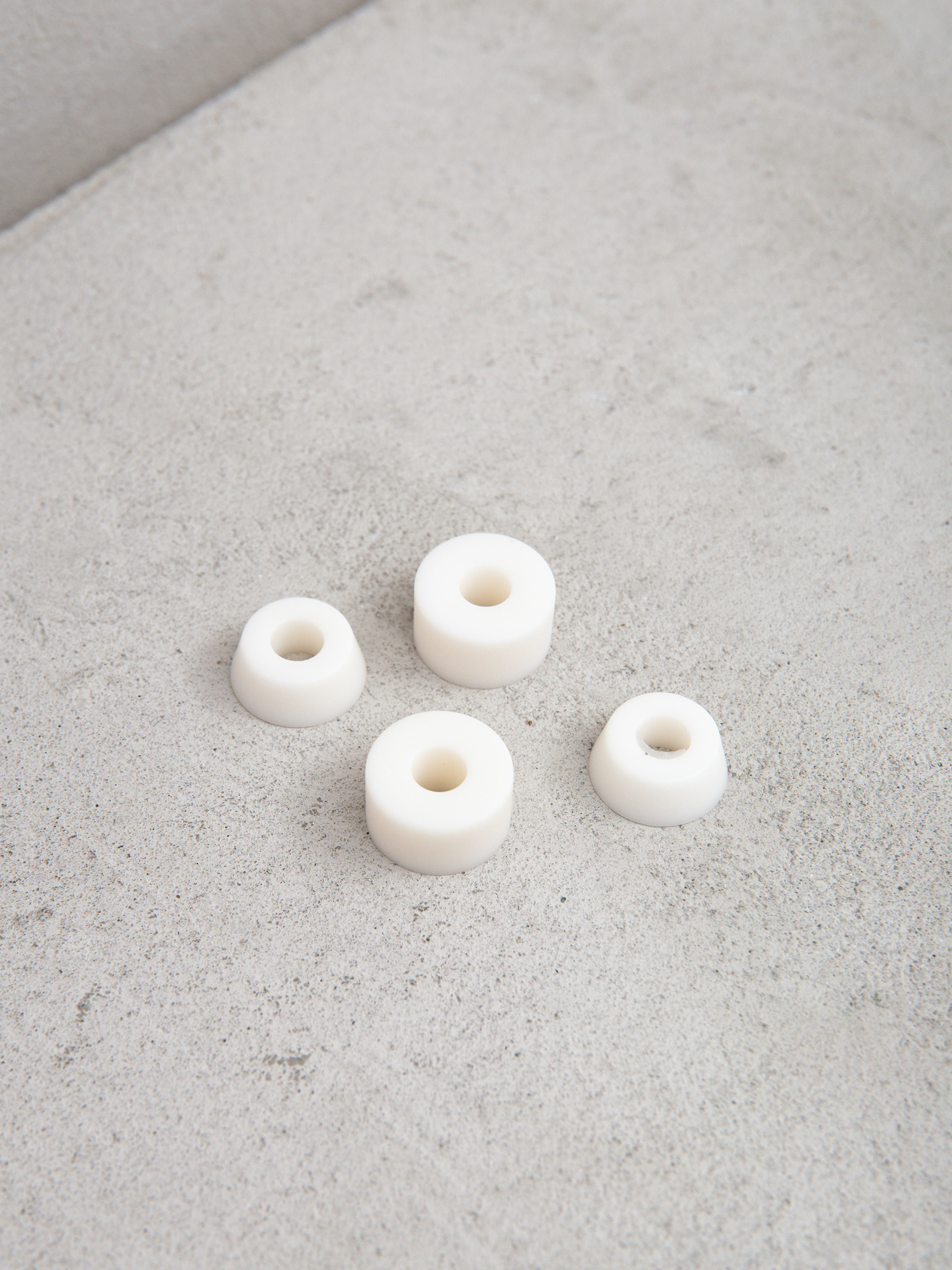 Pig Medium Bushings 91A Bushings (white)