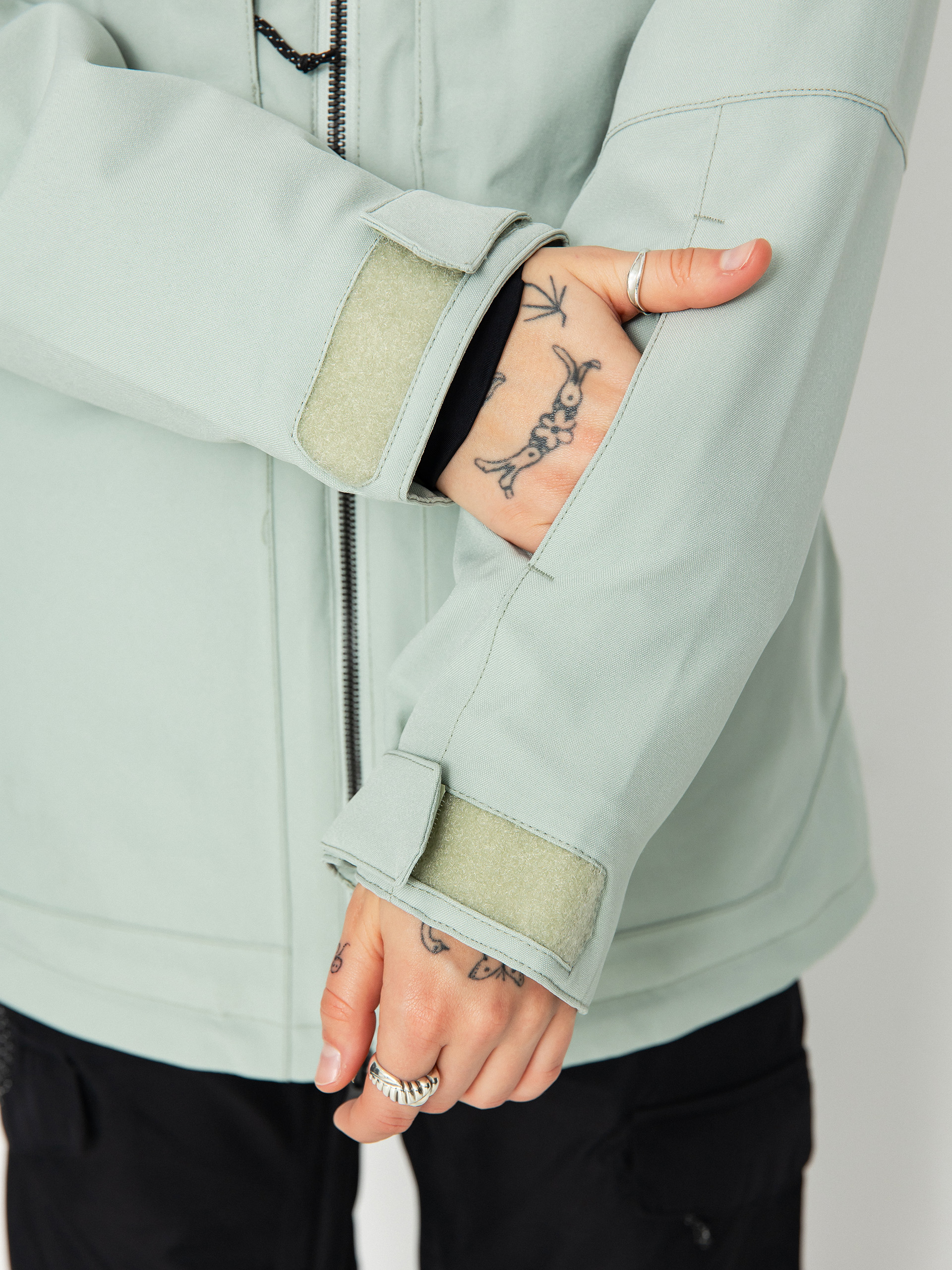 Damen Volcom Shelter 3D Stretch Snowboardjacke (sage frost)