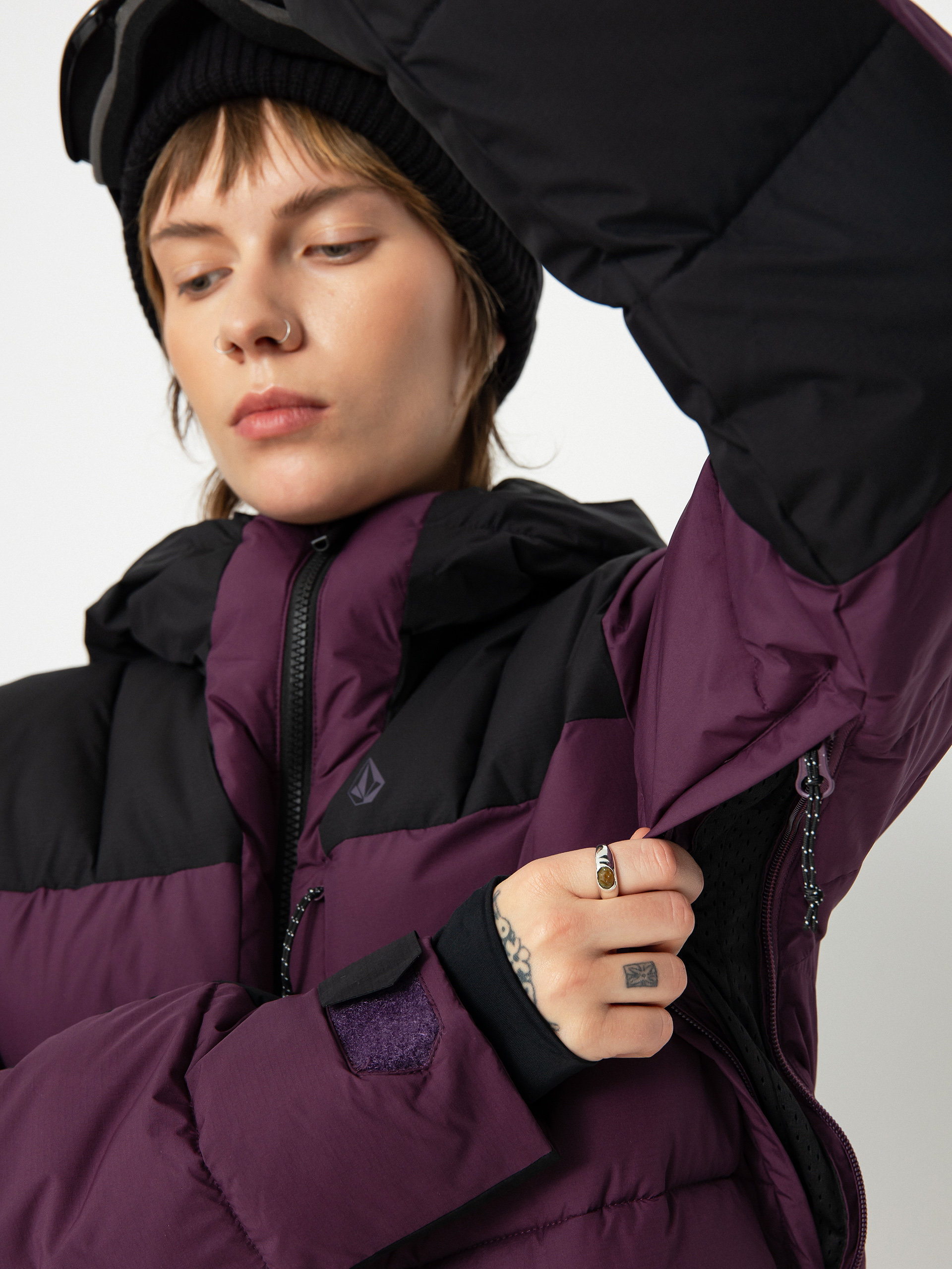 Damen Volcom Puffleup Snowboardjacke (blackberry)