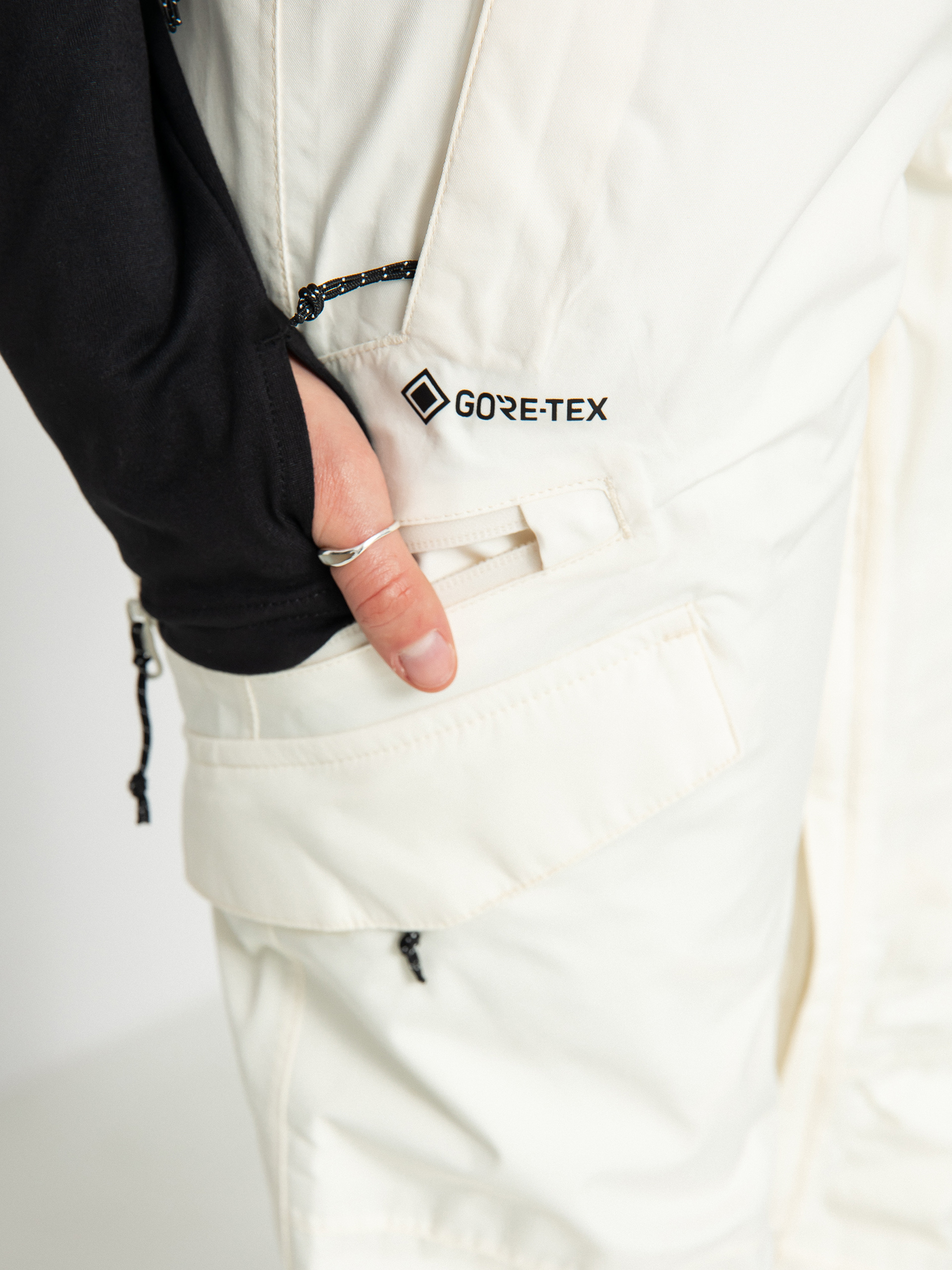 Womens Volcom Aston Gore Tex Snowboard pants (moonbeam)