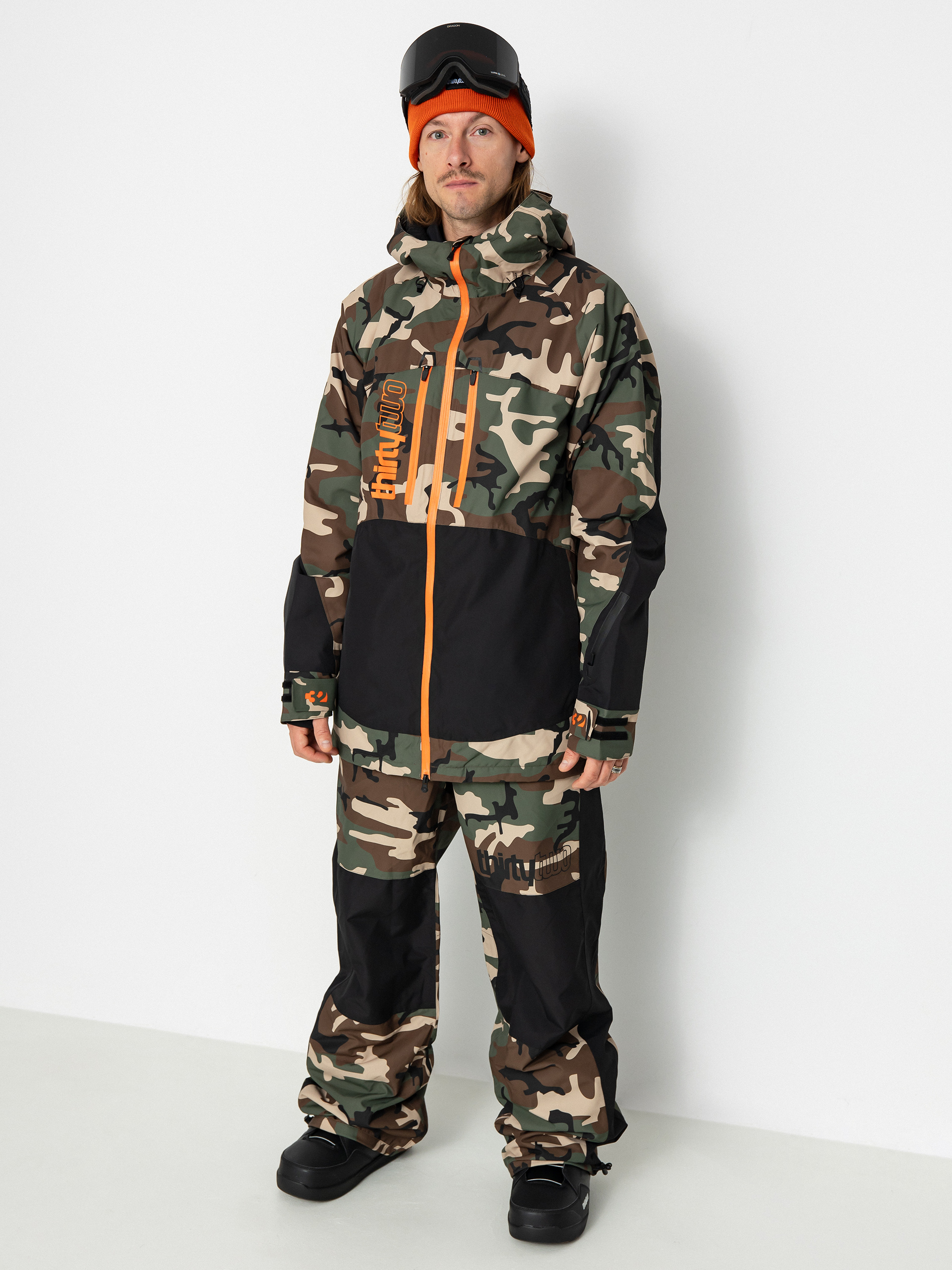 Herren ThirtyTwo Lashed Insulated Snowboardjacke (black/camo)