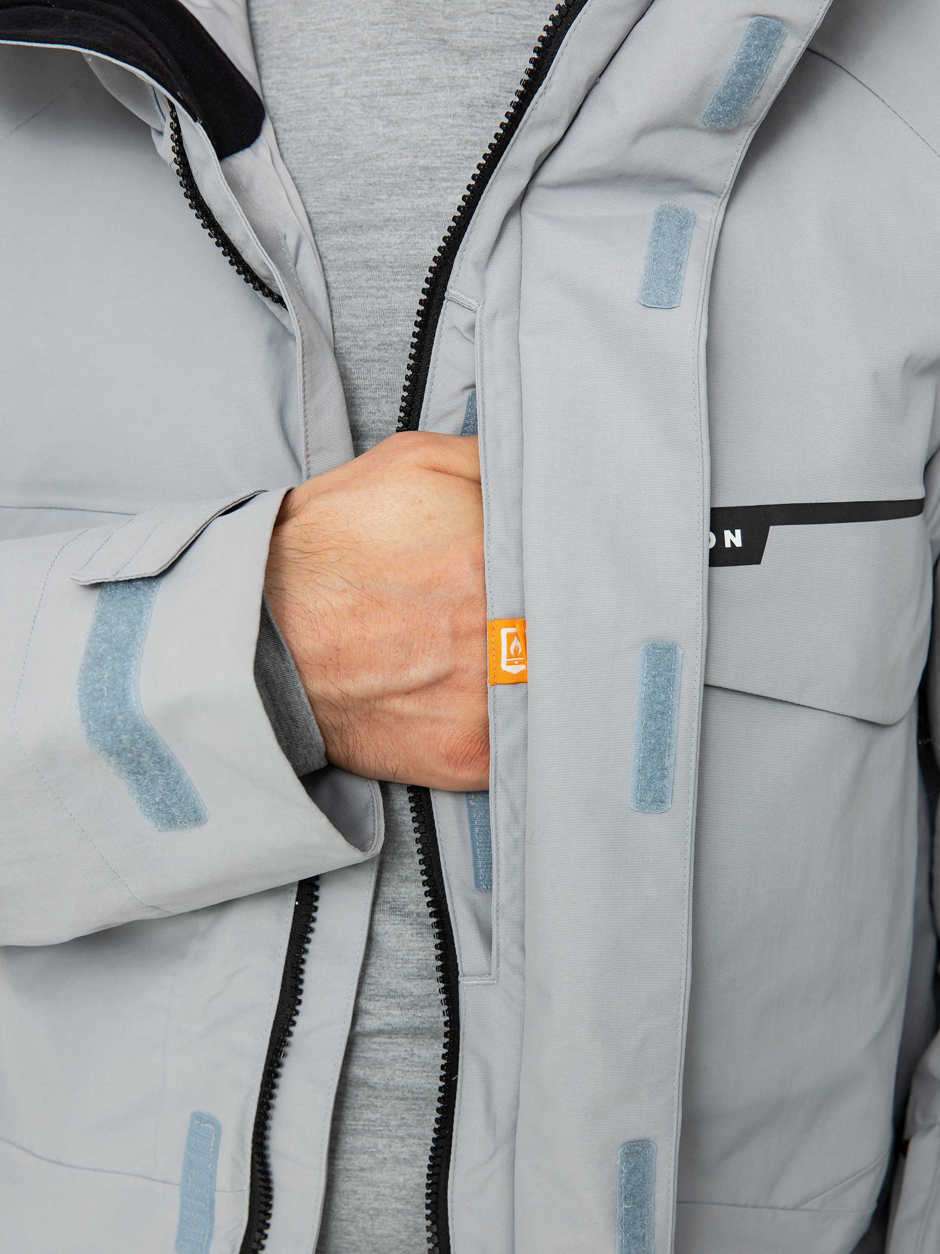 Herren Burton Covert 2.0 Snowboardjacke (silver sconce)