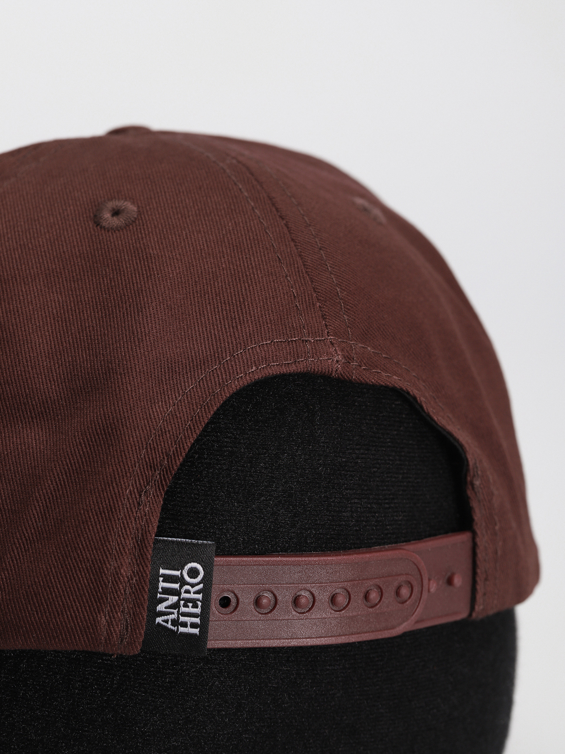 Antihero Adj Grimple Snapback Cap (maroon)