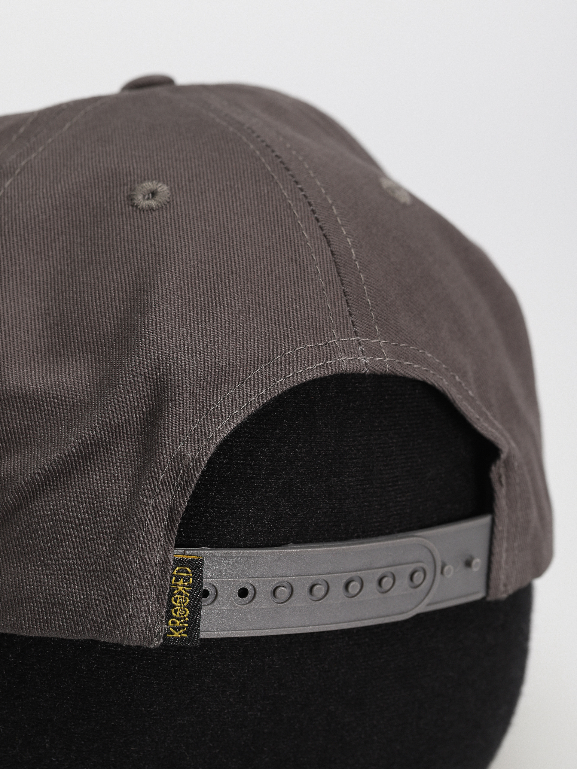 Krooked Adj Style Snapback Cap (charcoal/black)