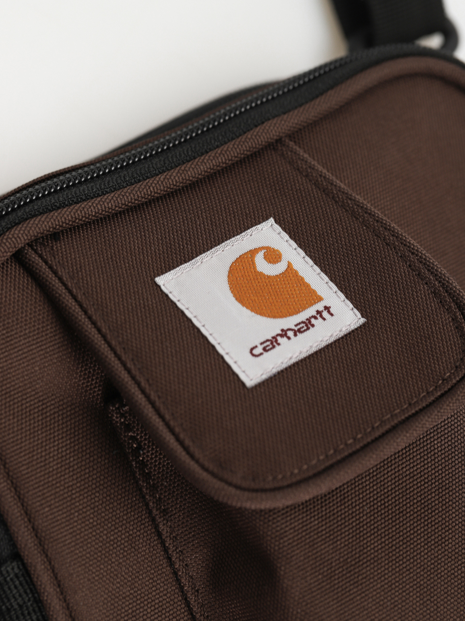 Carhartt WIP Essentials Bag (tobacco)