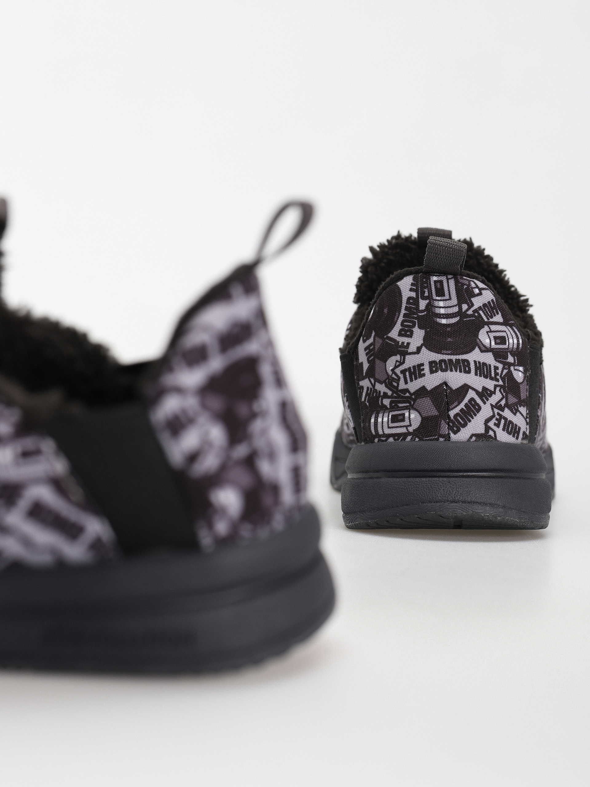 ThirtyTwo The Lounger X Bomb Hole Winter shoes (black/print)