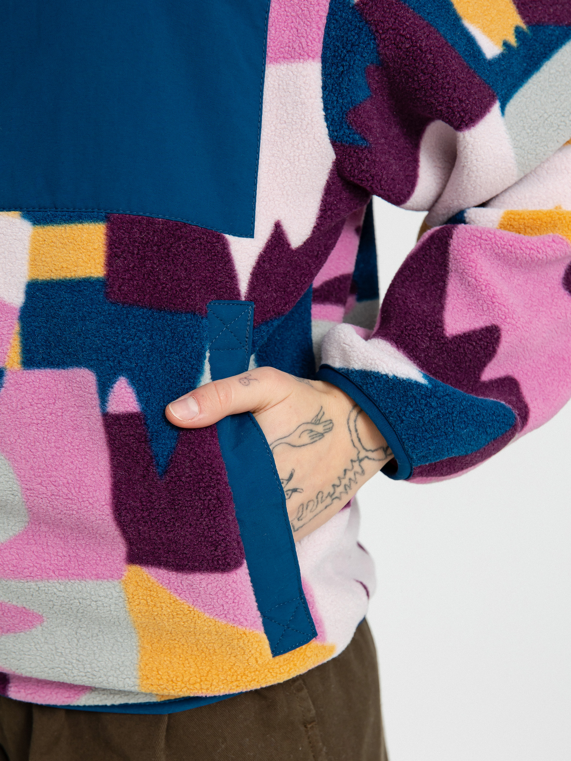 Womens Patagonia Synch Fleece (frontera/marble pink)