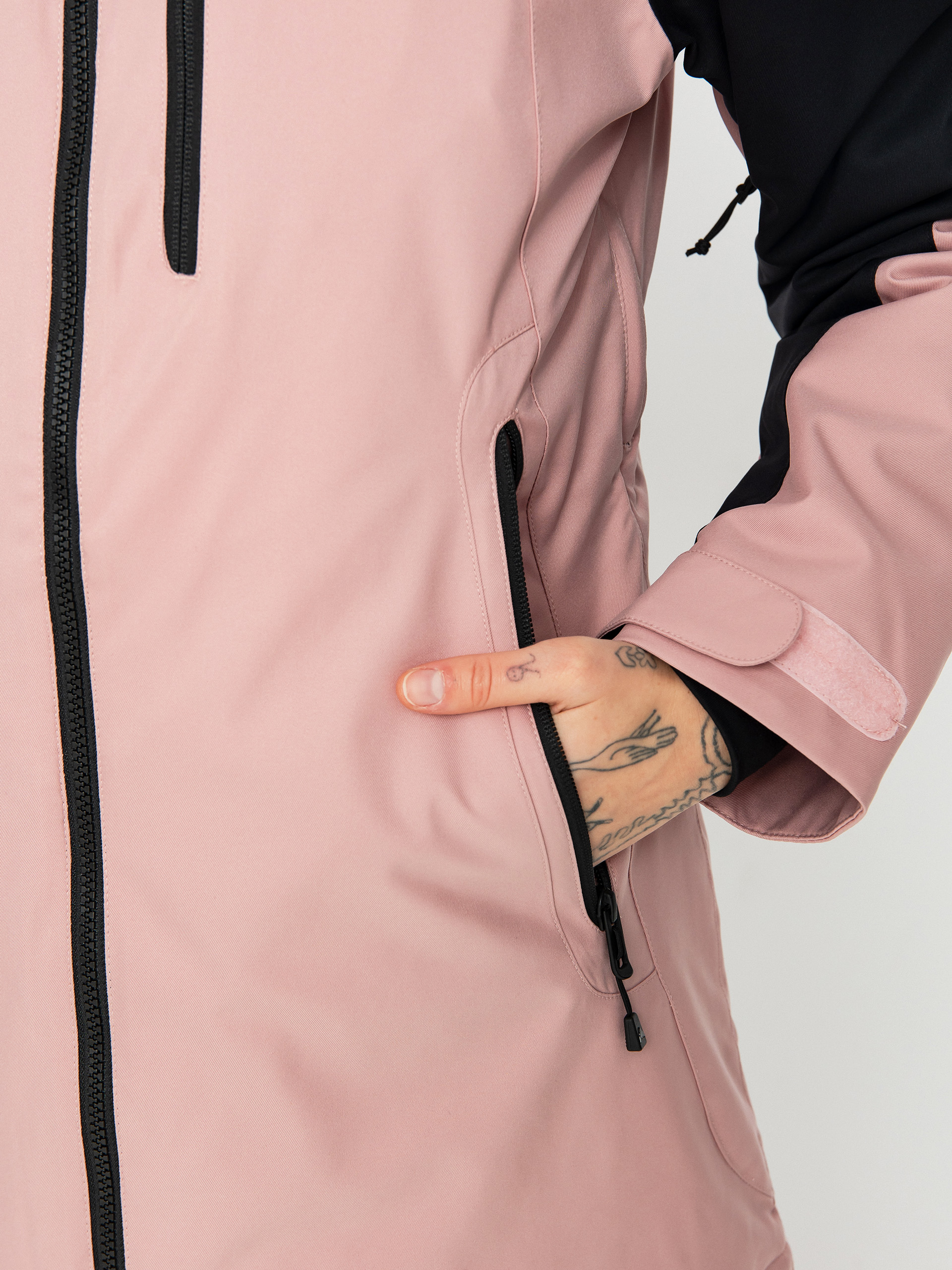 Damen Burton Lelah Snowboardjacke (true black/powder blush)