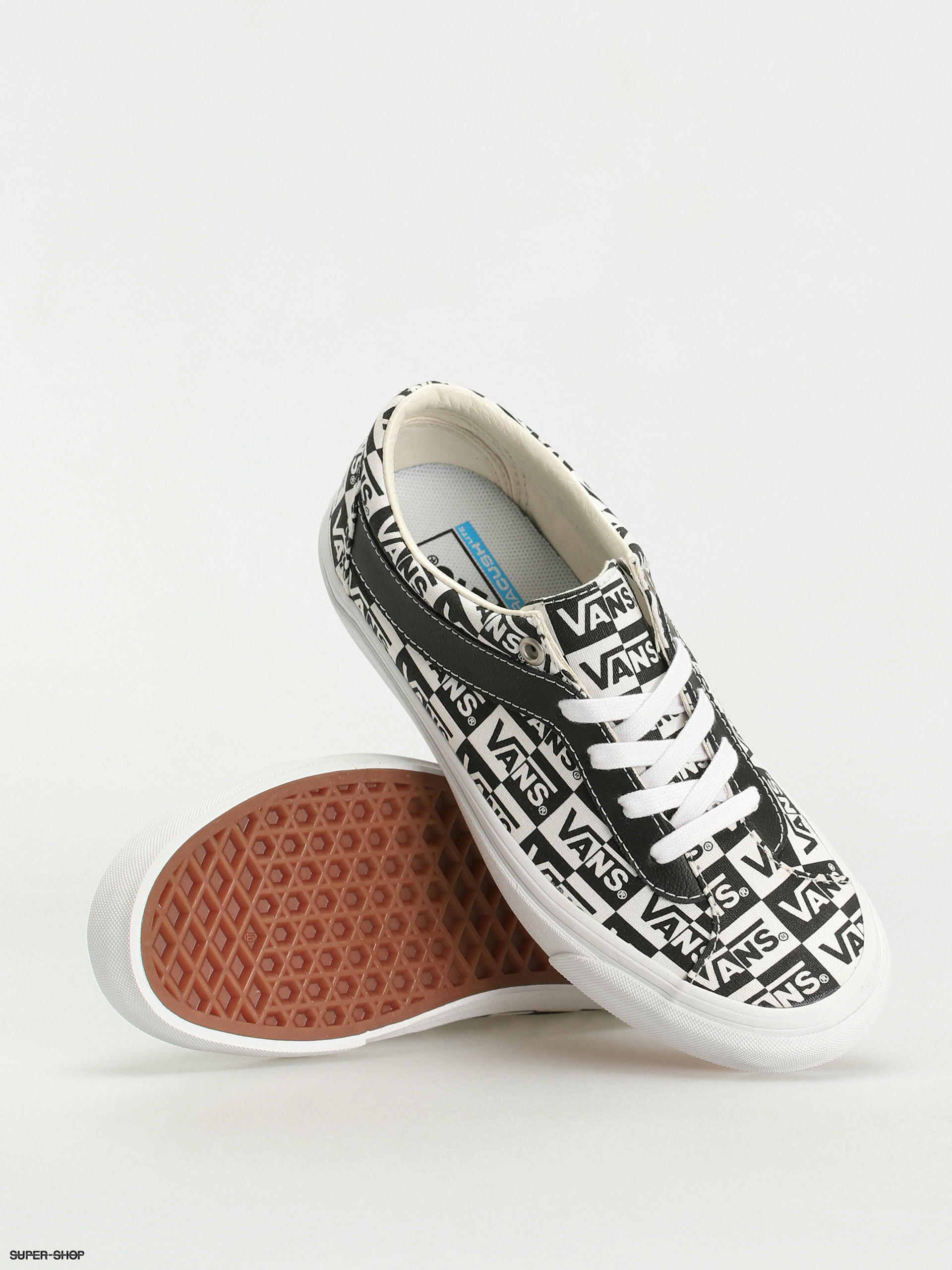 Vans logo best sale on shoes