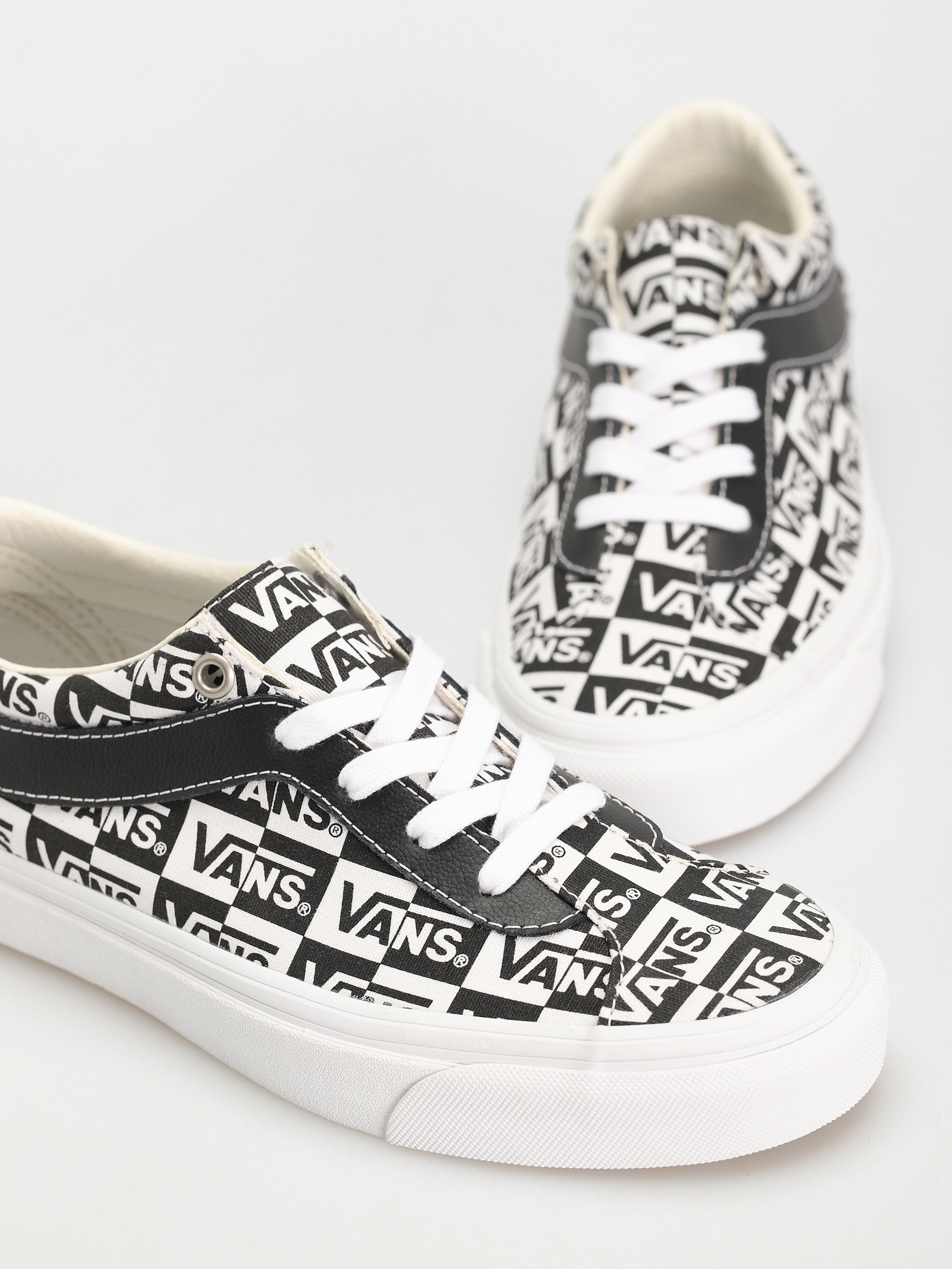 Vans Bold Ni Shoes (logo checker/tr wht/blk)