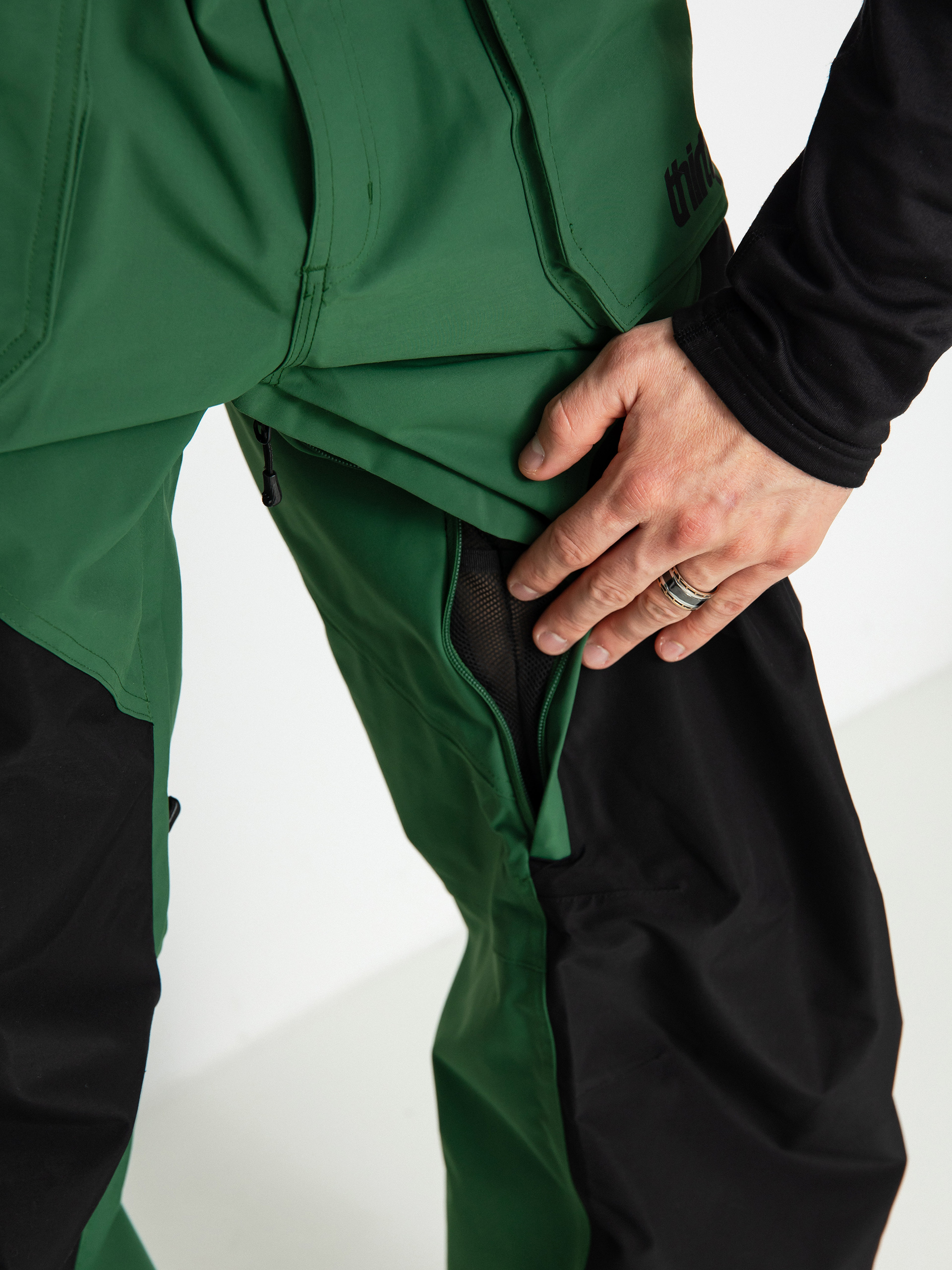 ThirtyTwo Basement Bib Snowboard pants - green (green)