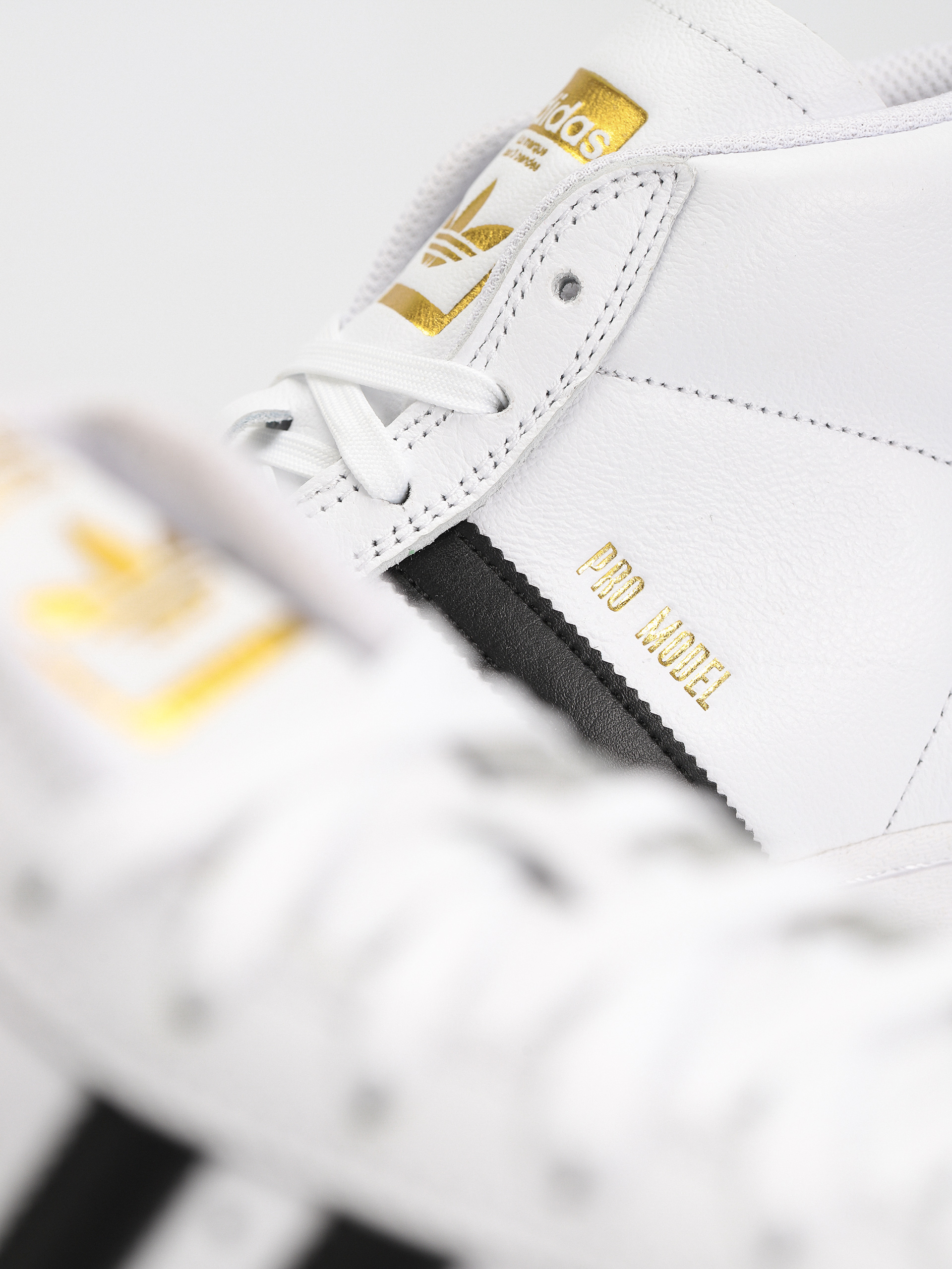 adidas Pro Model ADV Schuhe (ftwwht/cblack/goldmt)