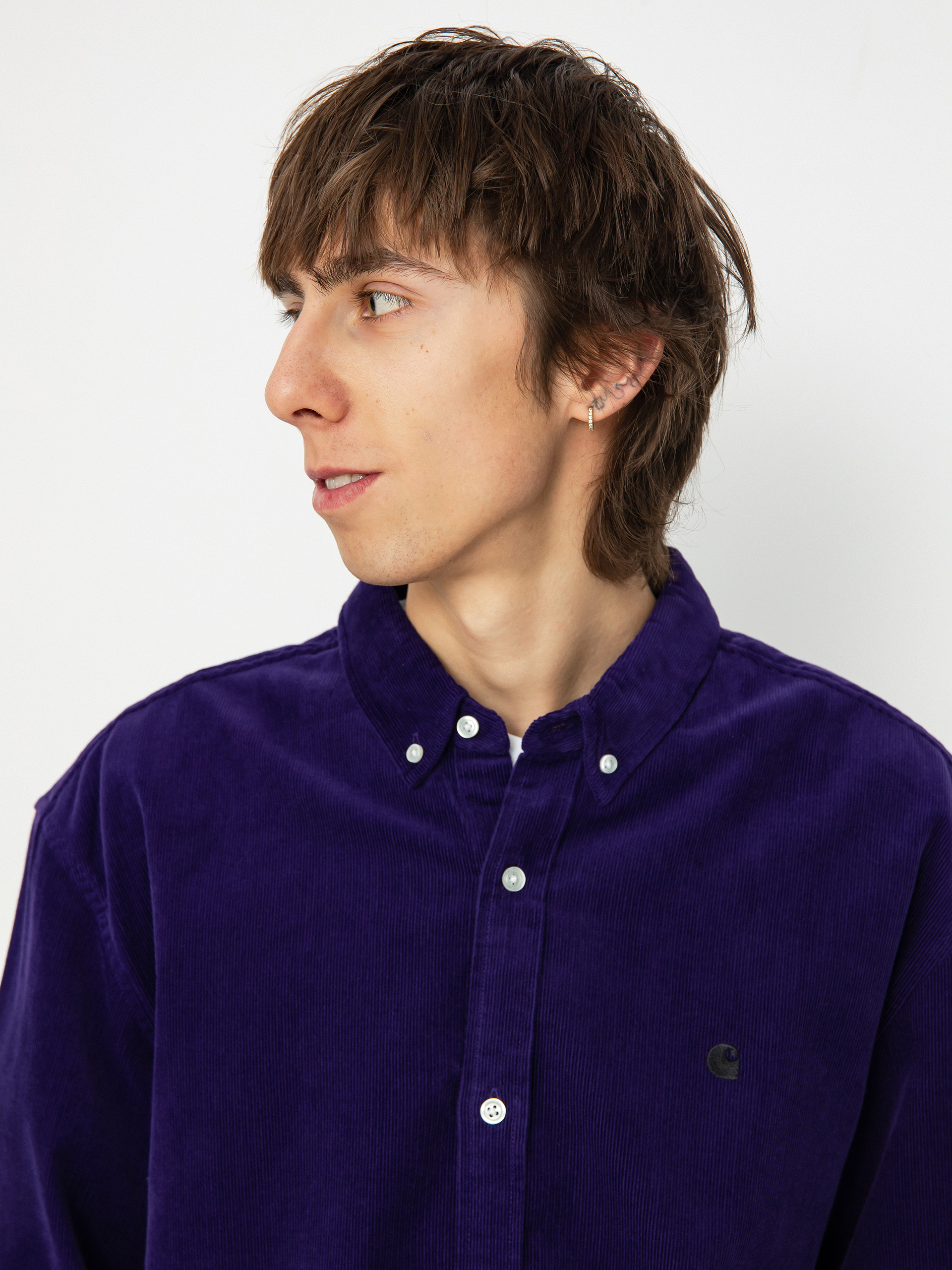 Carhartt WIP Madison Fine Cord Shirt (tyrian/black)