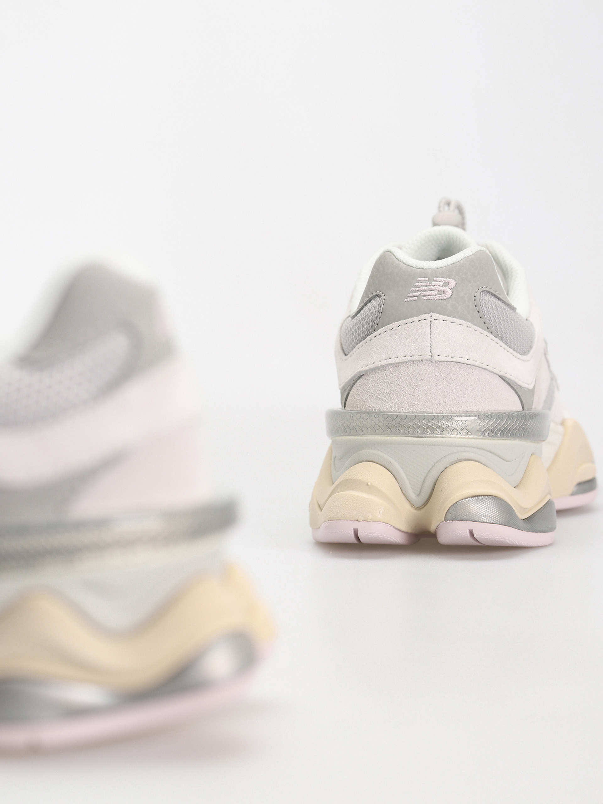 New Balance 9060 Shoes (grey matter)