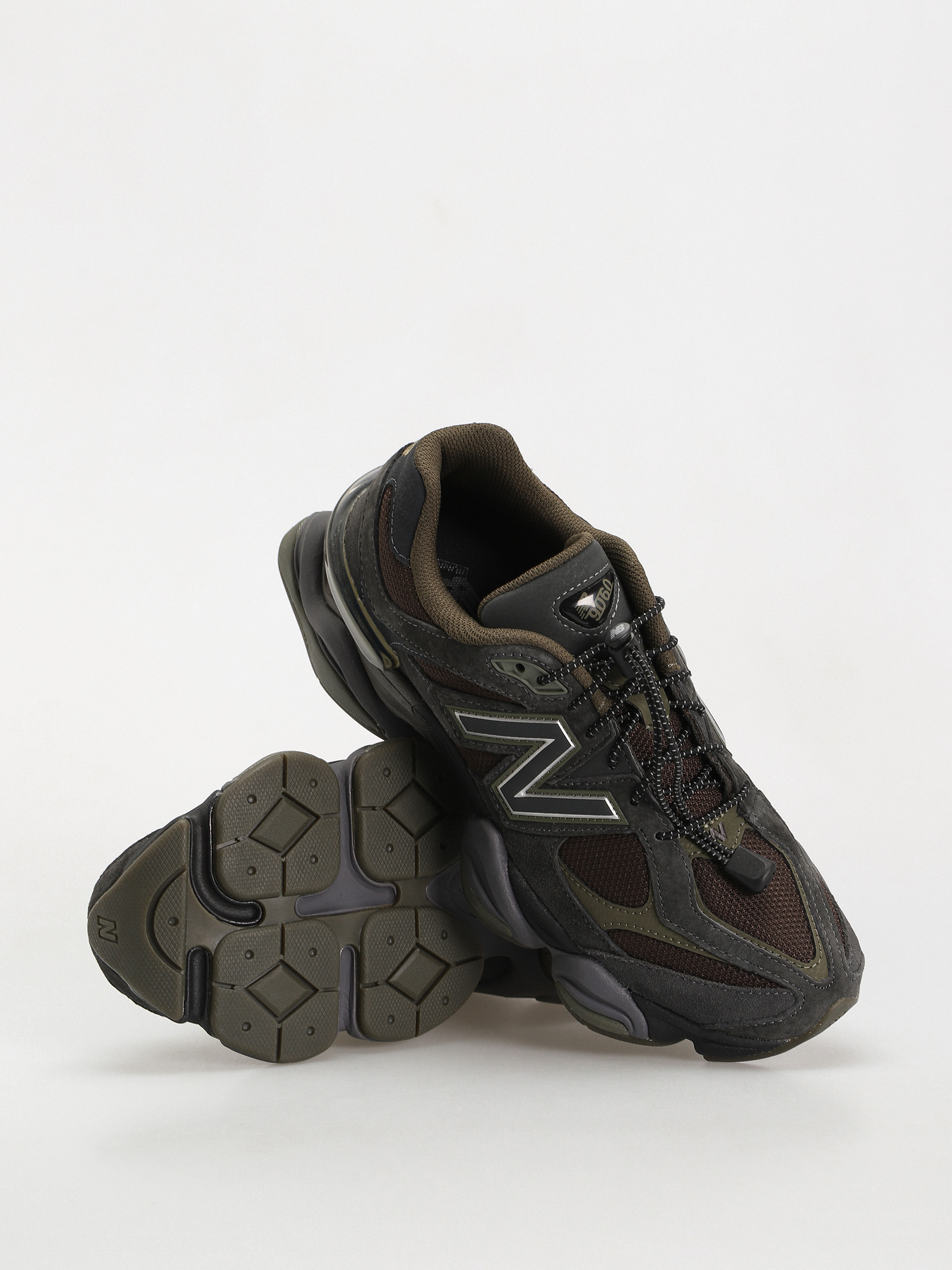 New Balance 9060 Shoes (blacktop)