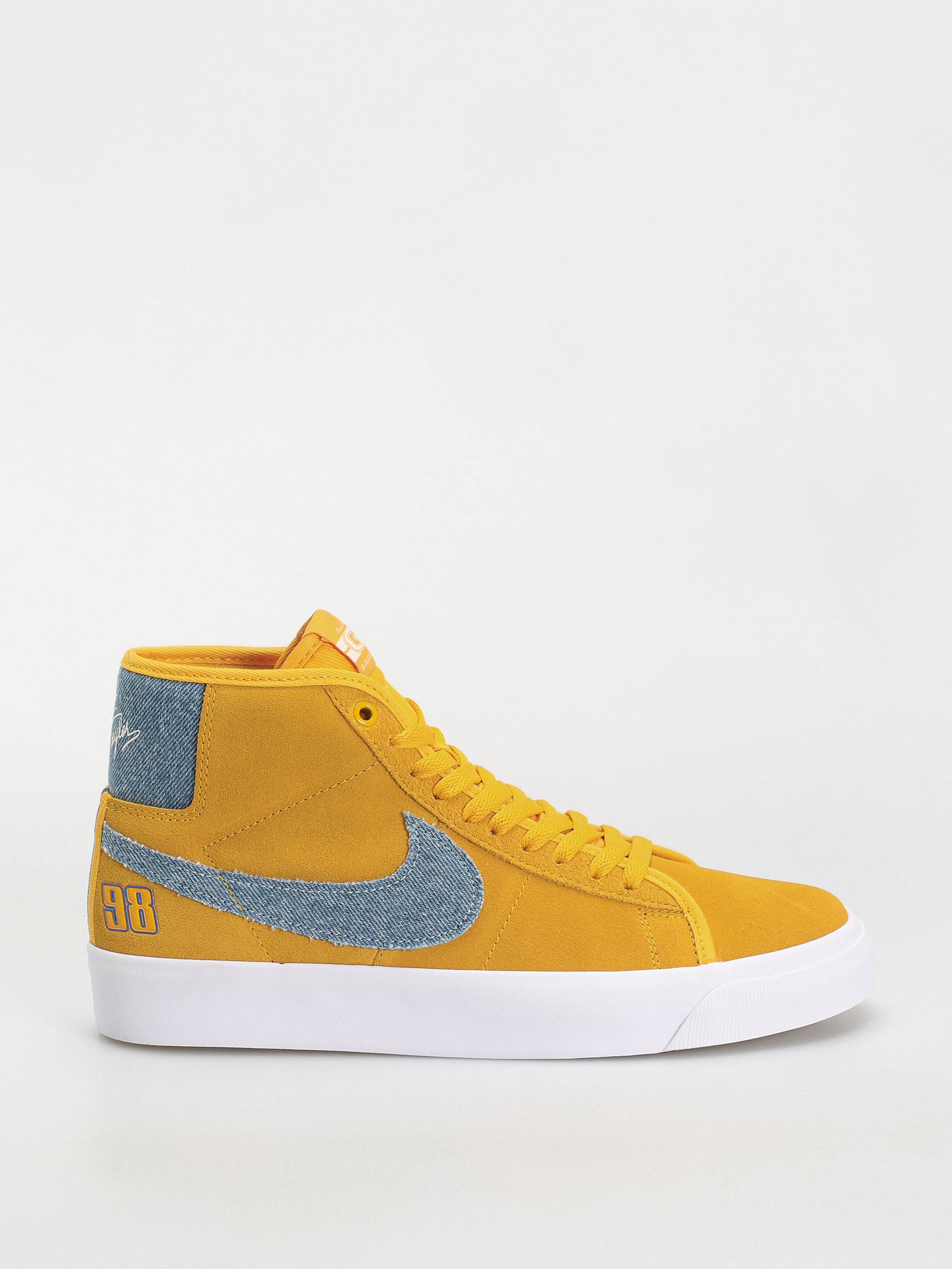 Nike SB Zoom Blazer Mid Pro GT Shoes yellow (university gold