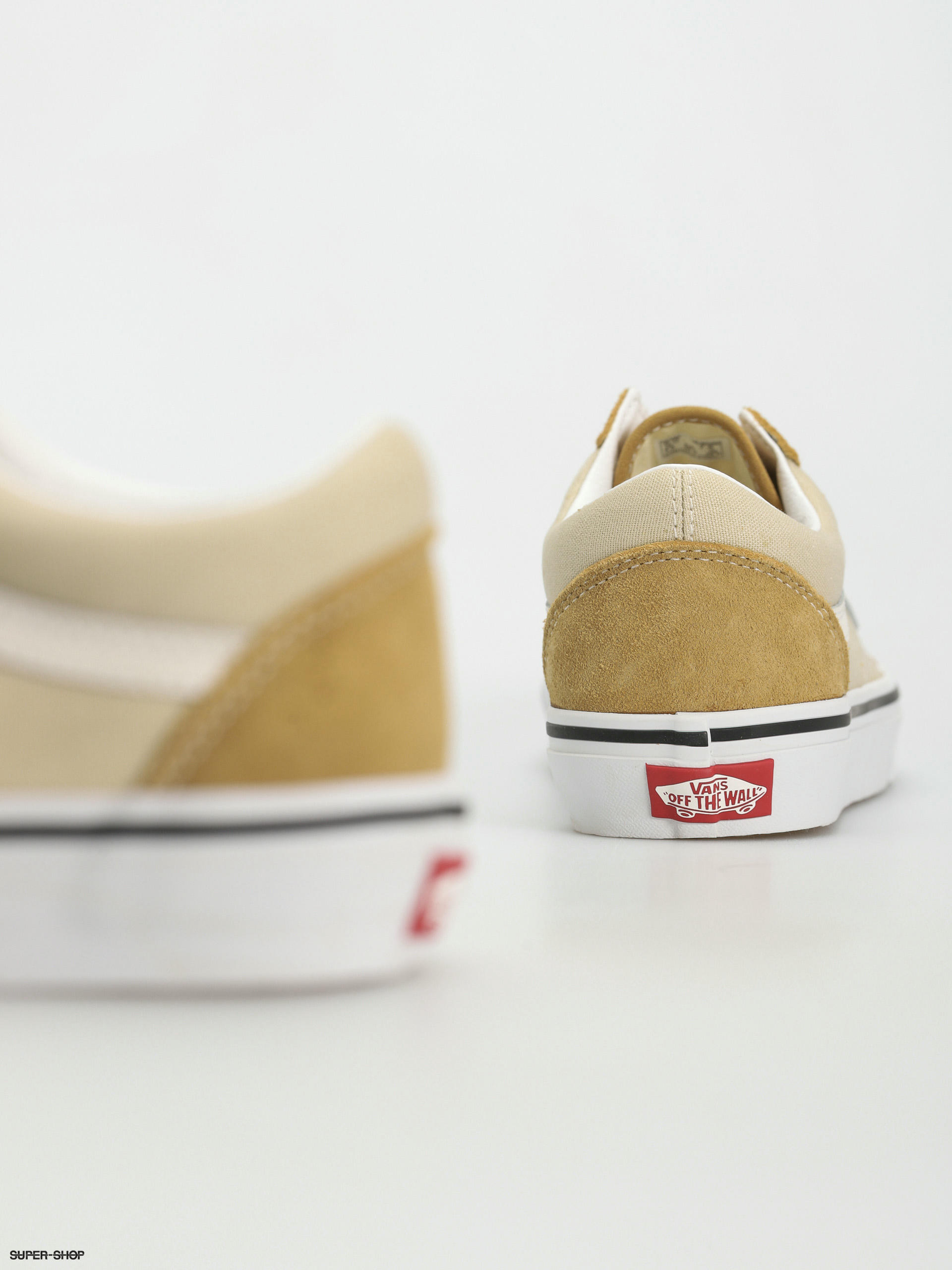 Vans old hotsell skool suede cream