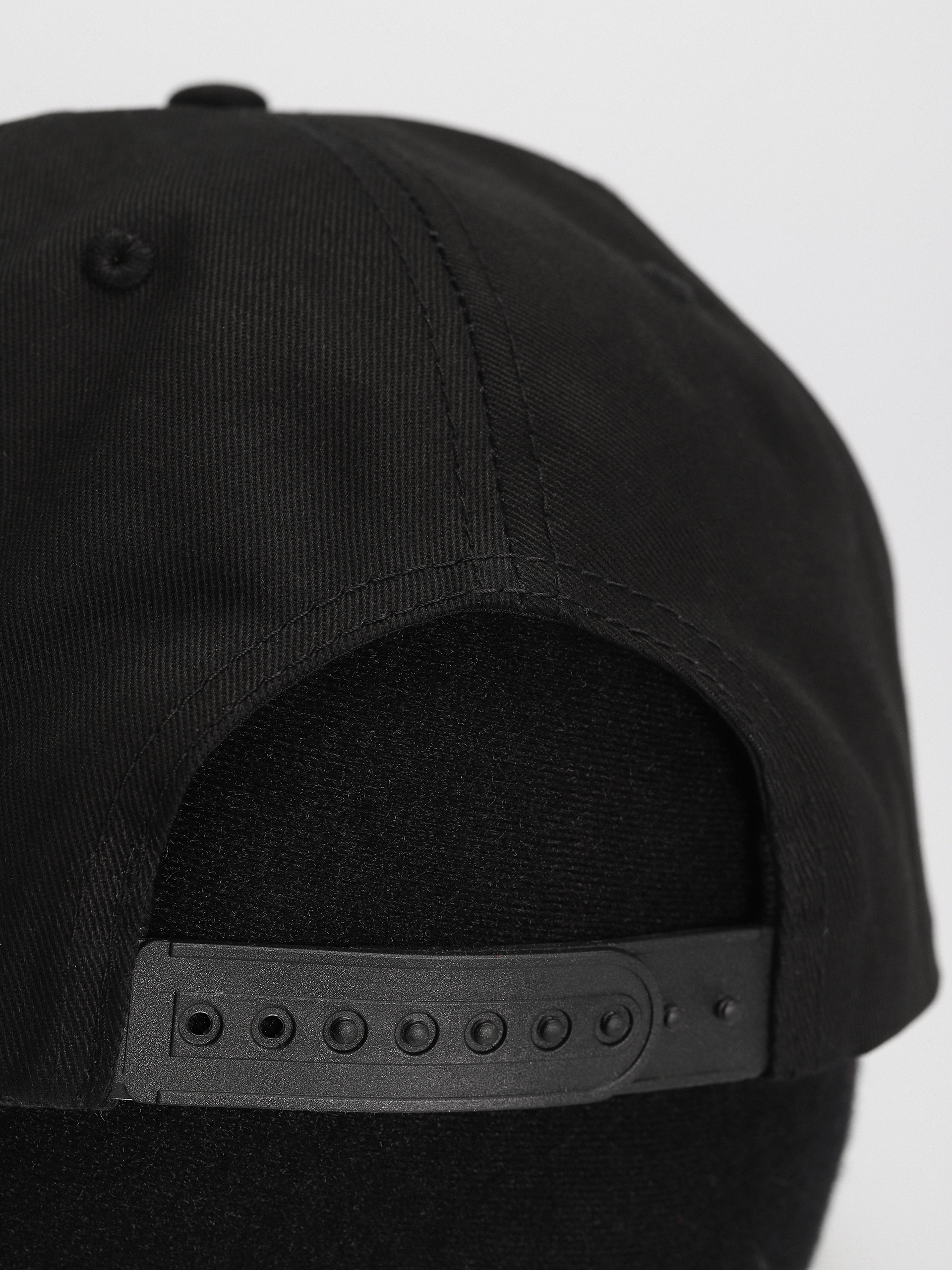 Thrasher Flame Embroidered Cap (black)