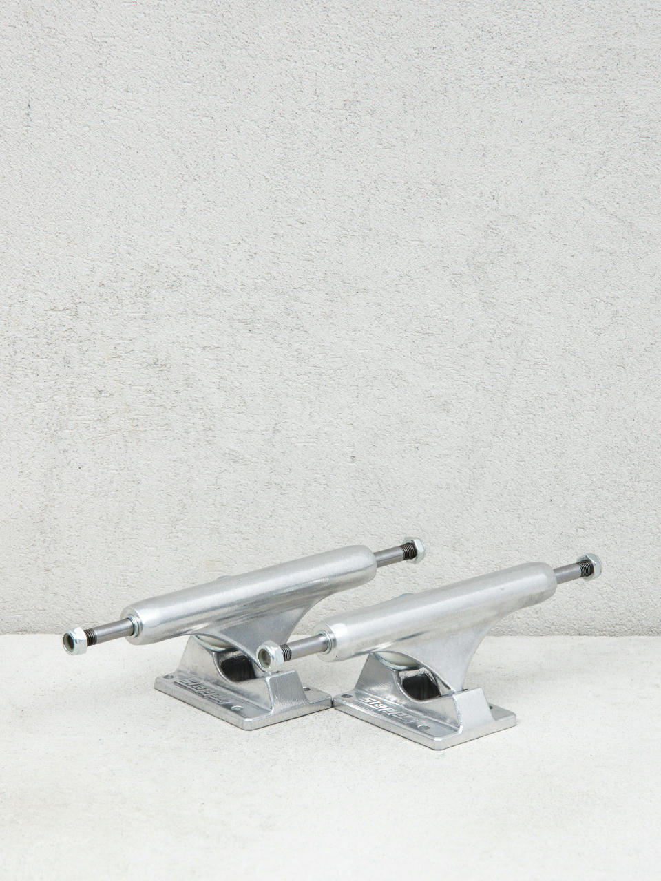 Slappy ST1 Inverted Polished Trucks (silver)