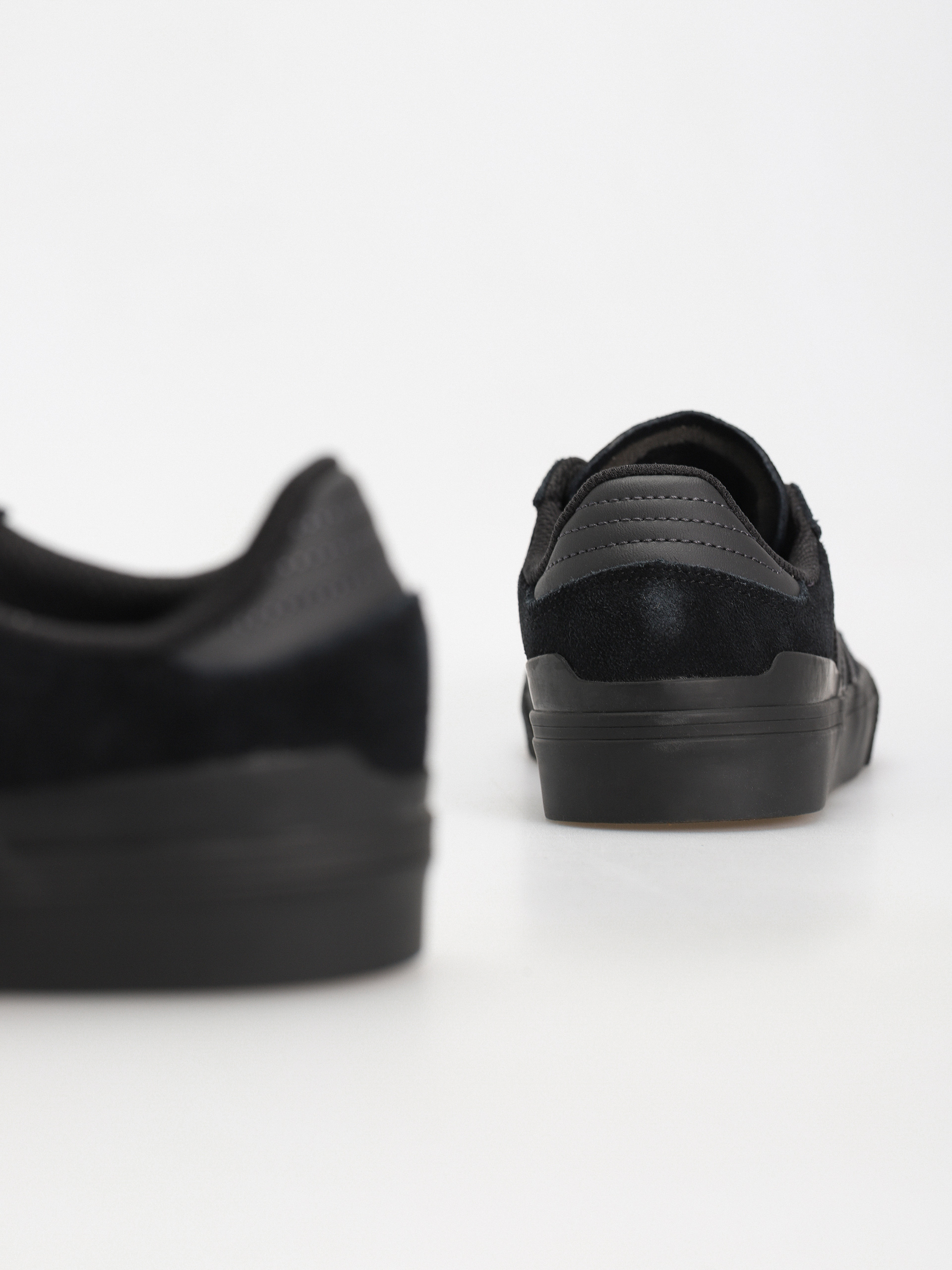 adidas Busenitz VULC II Shoes (cblack/carbon/cblack)