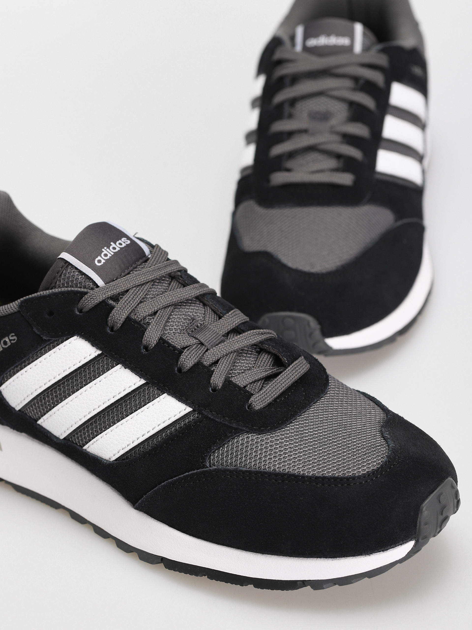 adidas Run 80s Shoes (cblack/ftwwht/gresix)