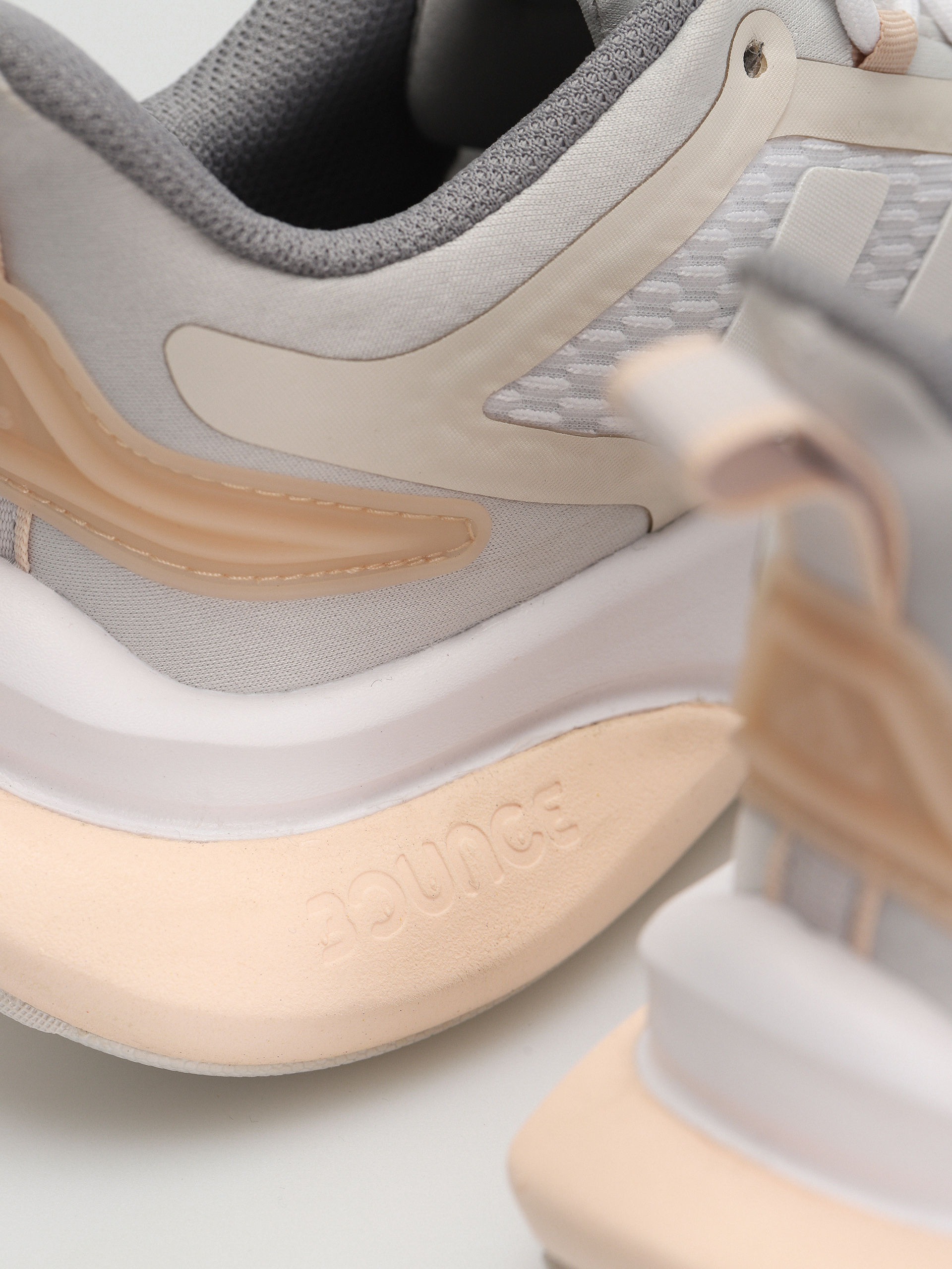 adidas AlphaBounce + Shoes Wmn (ftwwht/zeromt/grethr)