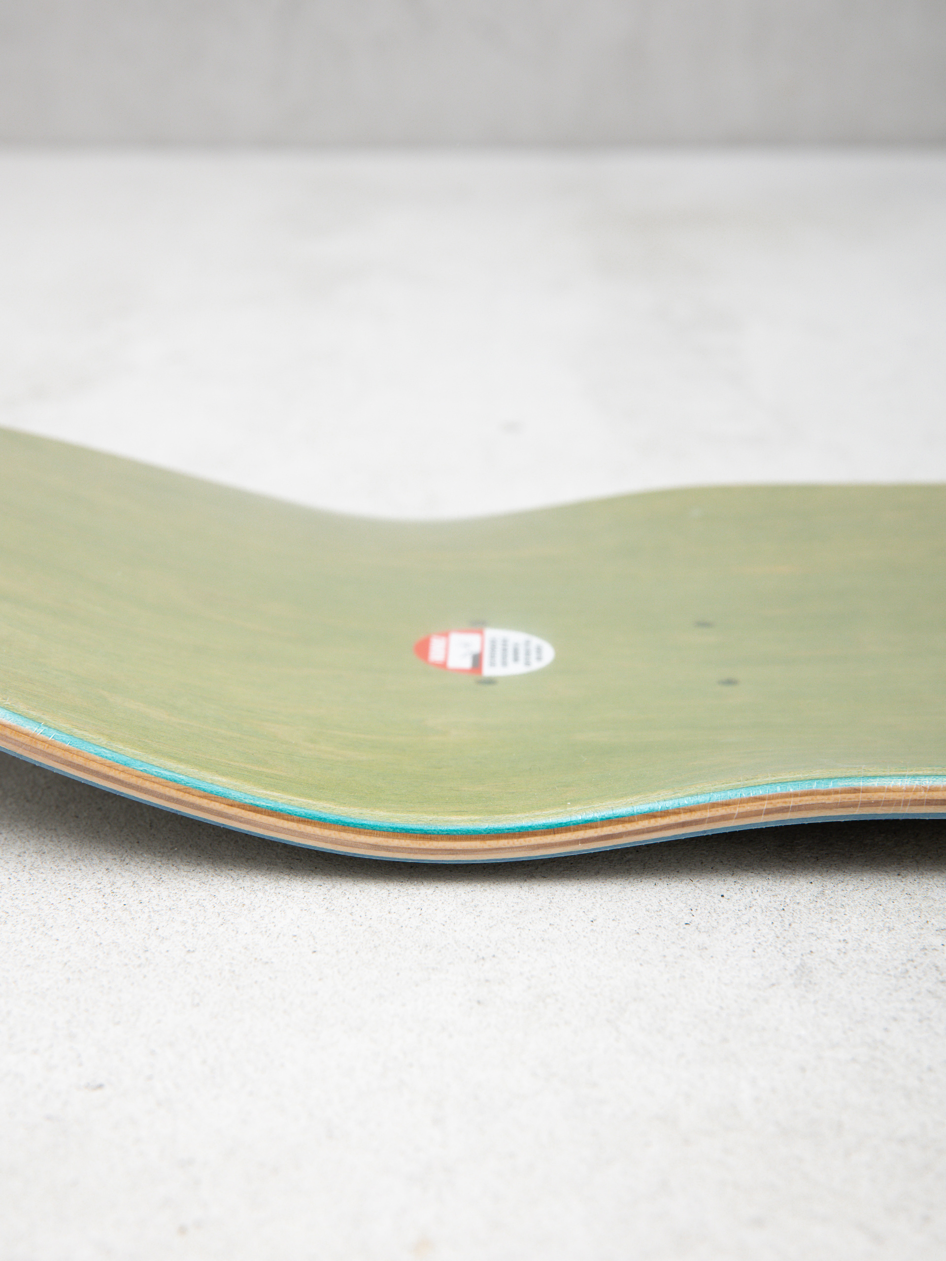 Krooked Sandoval At Ease Deck (white)